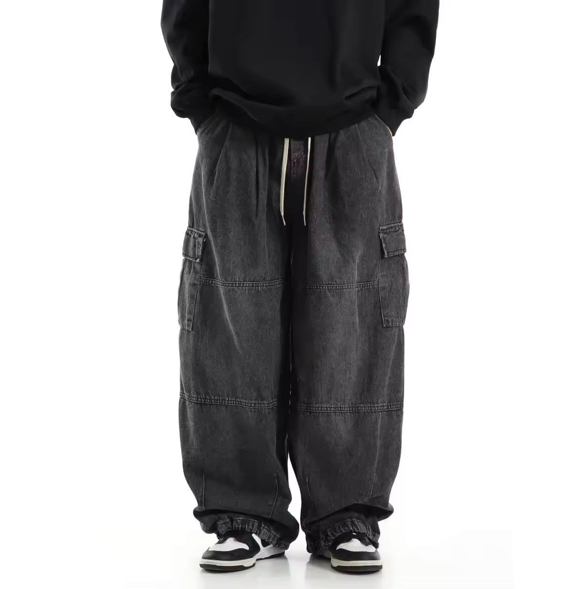 ESSENTIALS SWEATPANT