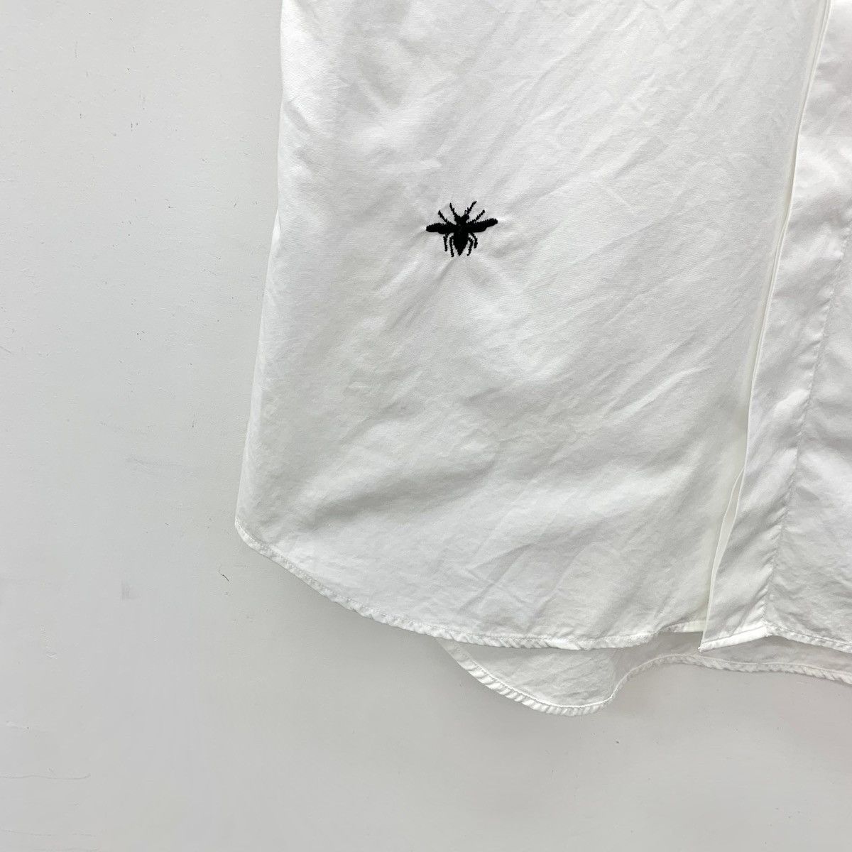 Dior Dior White Bee Embroidered Cotton Short Sleeve Shirt Size S / US 4 / IT 40 - 4 Thumbnail
