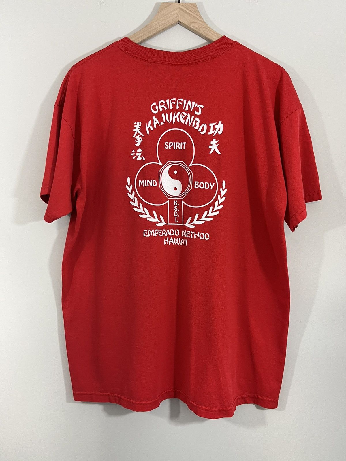 Vintage Hawaii Martial Arts 90s Faded Tee Size US XL / EU 56 / 4 - 1 Thumbnail