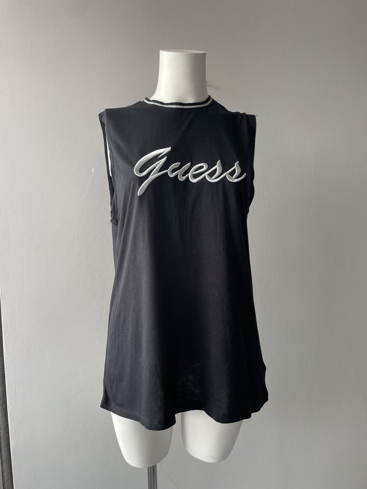 Guess Guess tshirt Size L / US 10 / IT 46 - 1 Thumbnail