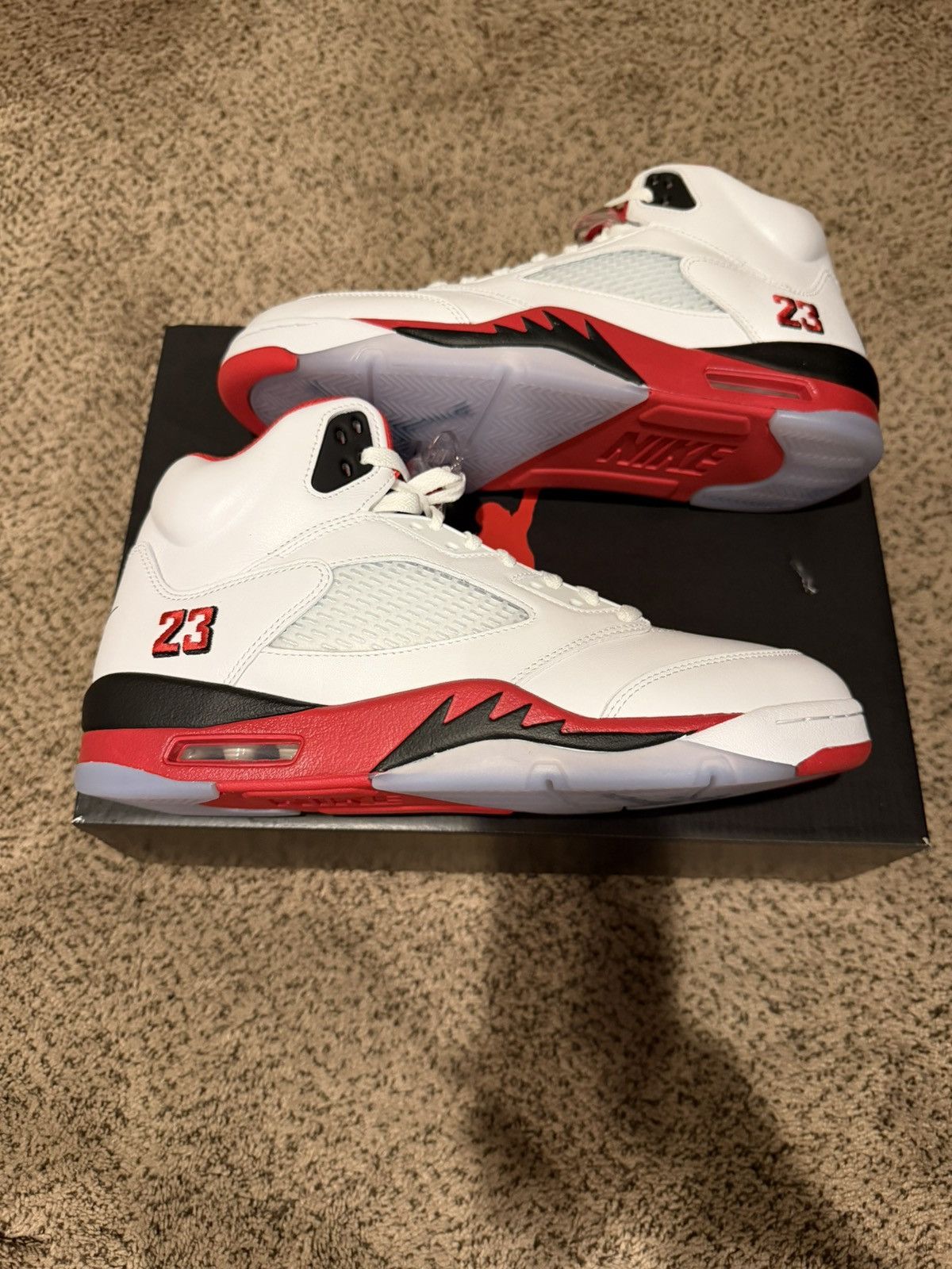 Jordan Brand Jordan 5 Fire Red Size US 10.5 / EU 43-44 - 6 Thumbnail