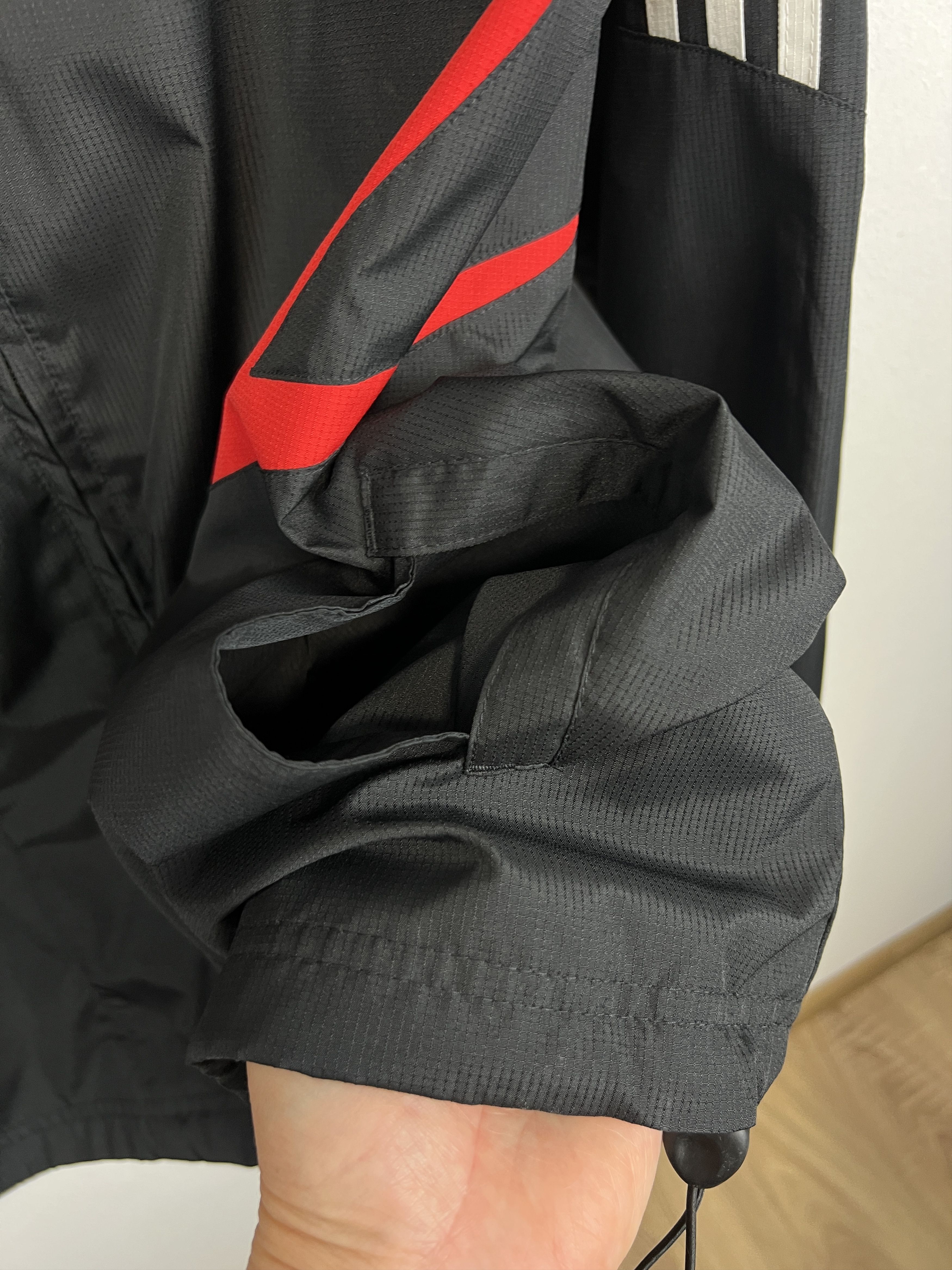 Adidas Liverpool Football Jacket Soccer Track Top Hooded Rare Size US L / EU 52-54 / 3 - 5 Thumbnail
