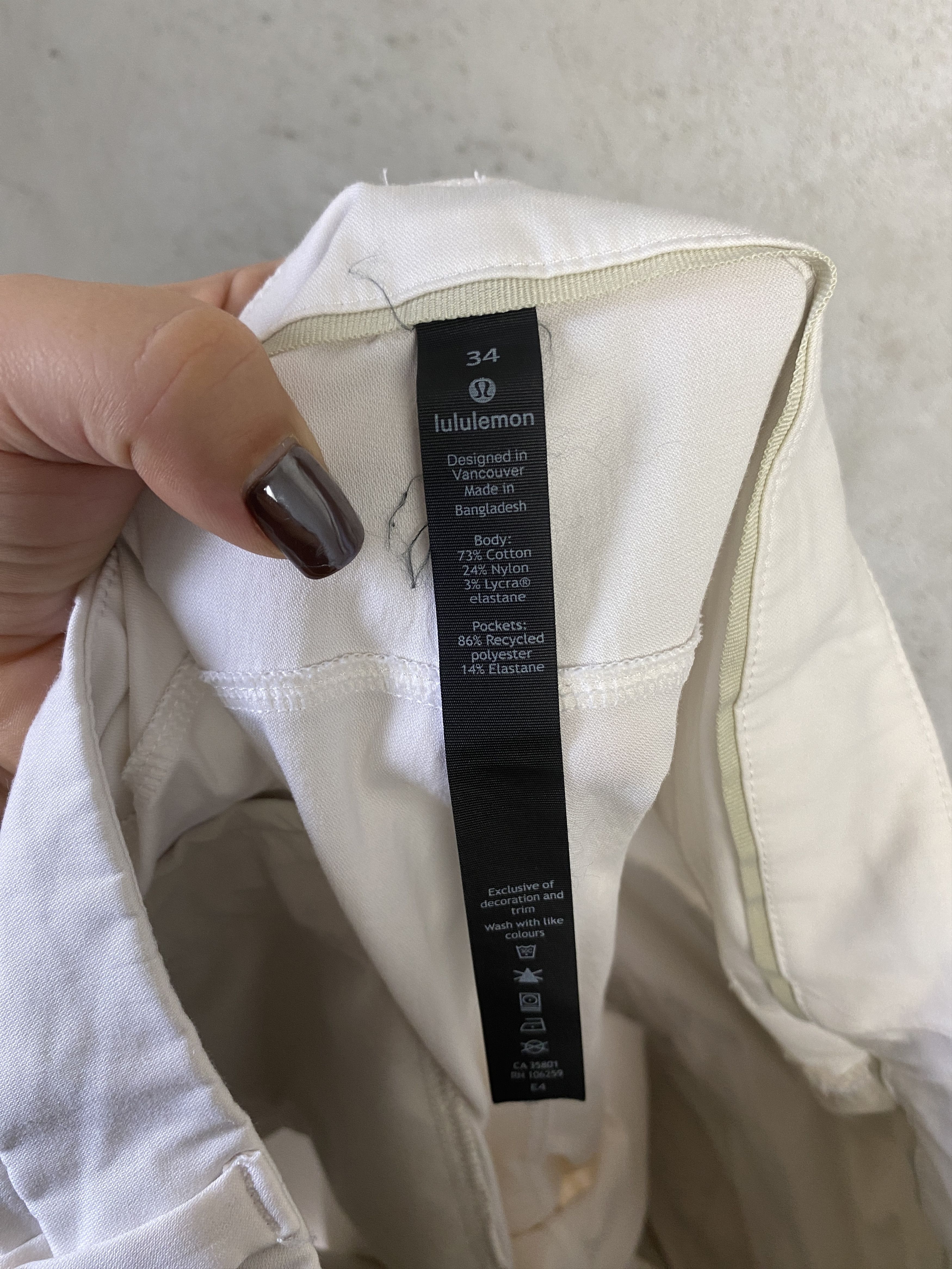 Lululemon Lululemon casual white pants trousers Size US 34 / EU 50 - 5 Thumbnail