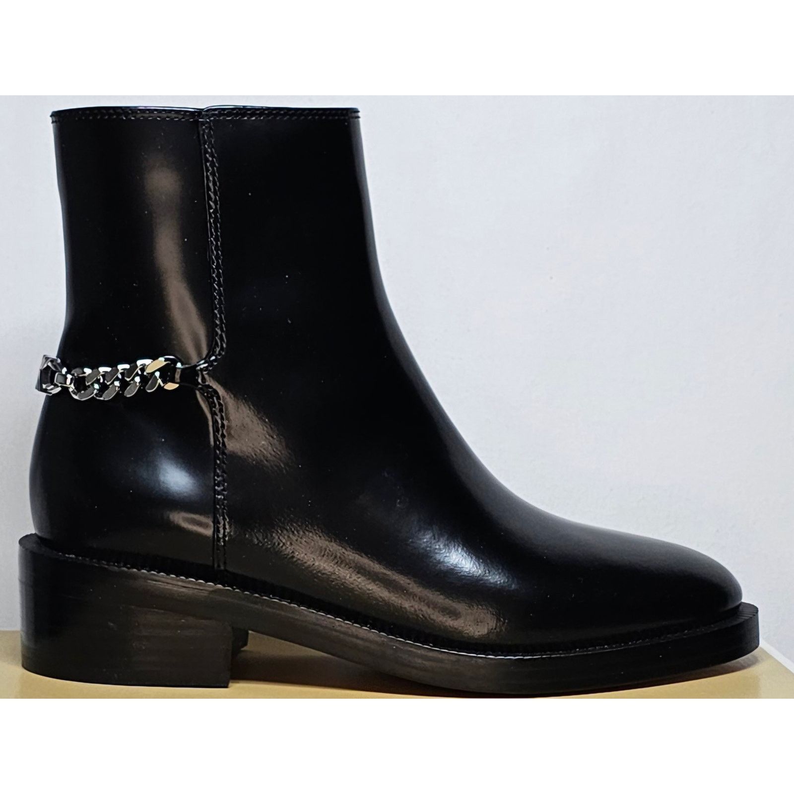 Michael Kors Michael Kors Carlisle Leather Boot Size US 5.5 / IT 35.5 - 1 Thumbnail