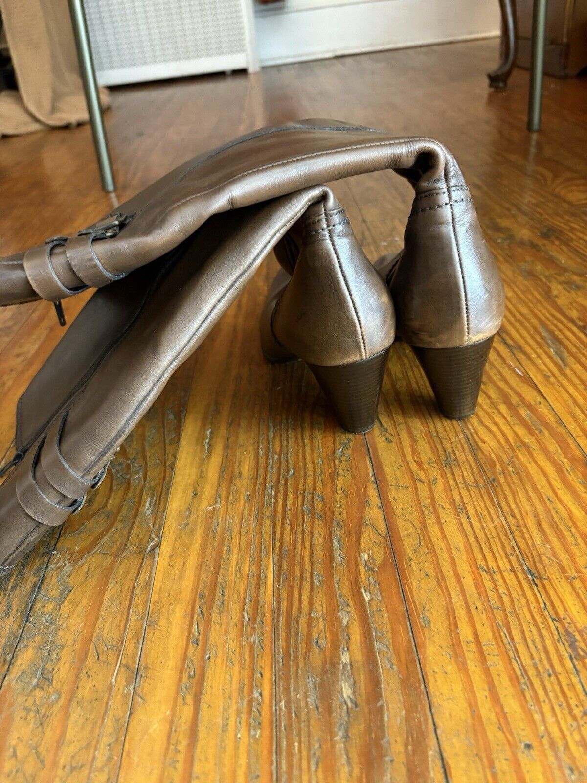 Clarks Clarks 8 1/2 M Leather Knee High Riding Boots 3" Buckles Size US 8.5 / IT 38.5 - 2 Thumbnail