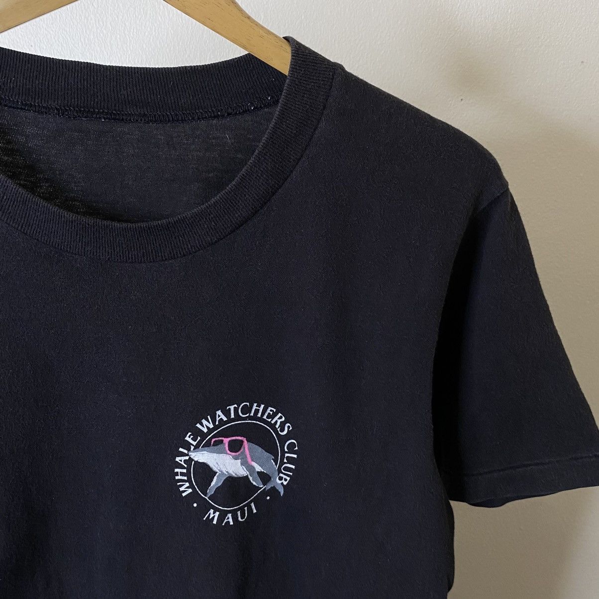 Vintage Vintage 1985 Maui Whale Watchers Club Poly Tees T Shirt Size US S / EU 44-46 / 1 - 6 Thumbnail