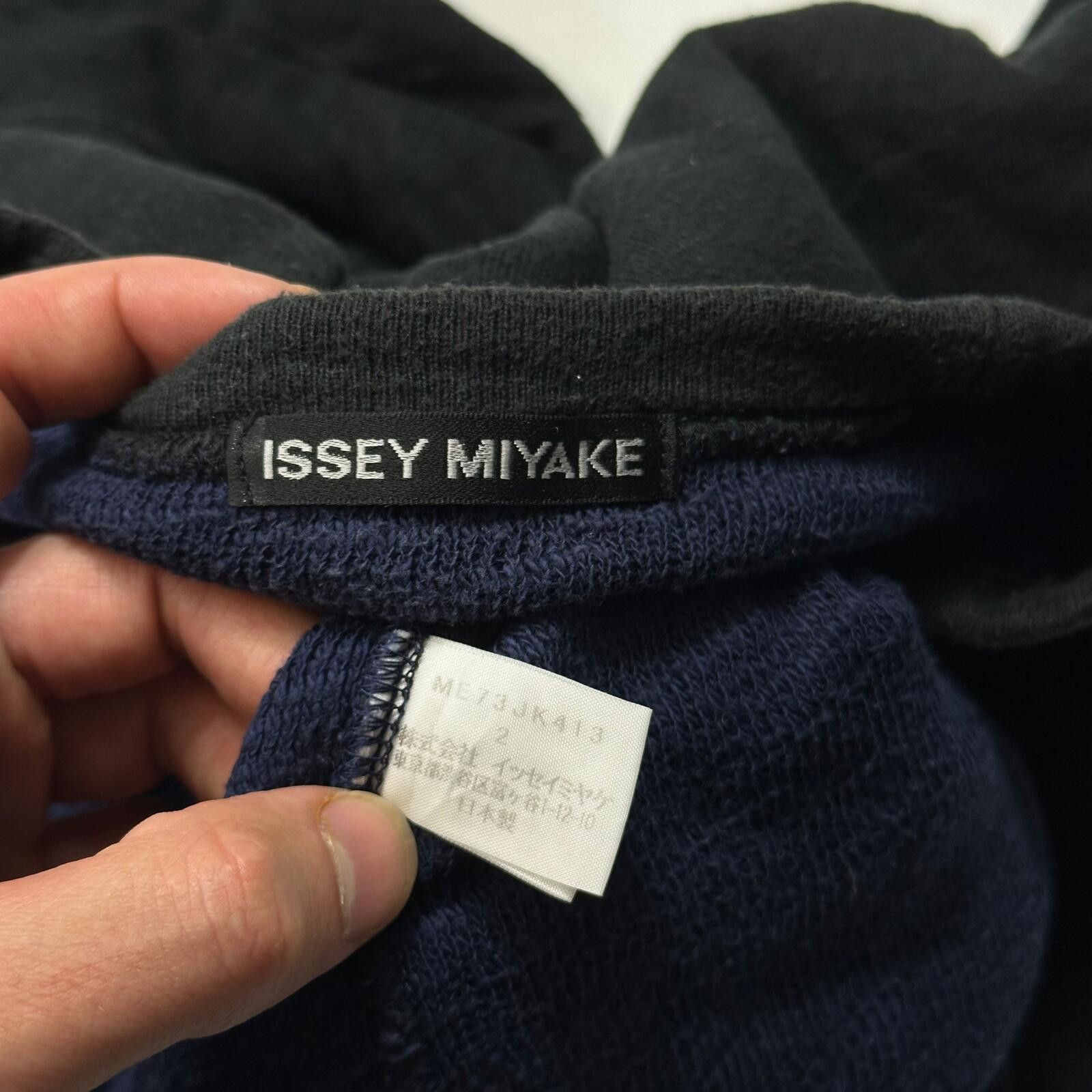 Issey Miyake Issey Miyake 1997 Reversible Knit Sweatshirt - M Size US M / EU 48-50 / 2 - 8 Thumbnail