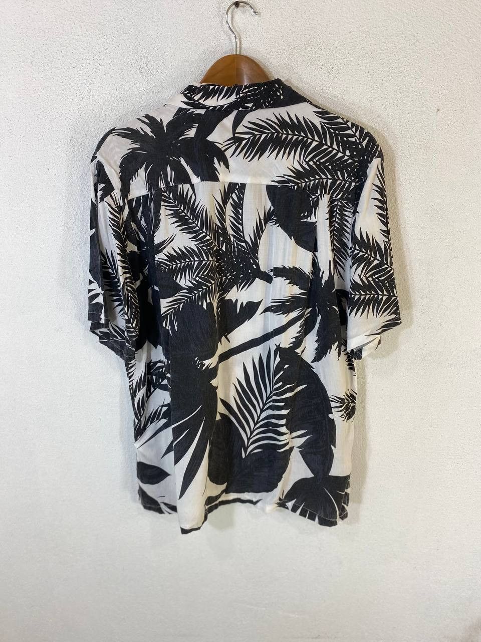 semanticdesign semantic design floral shirt very nice design Size US L / EU 52-54 / 3 - 9 Thumbnail