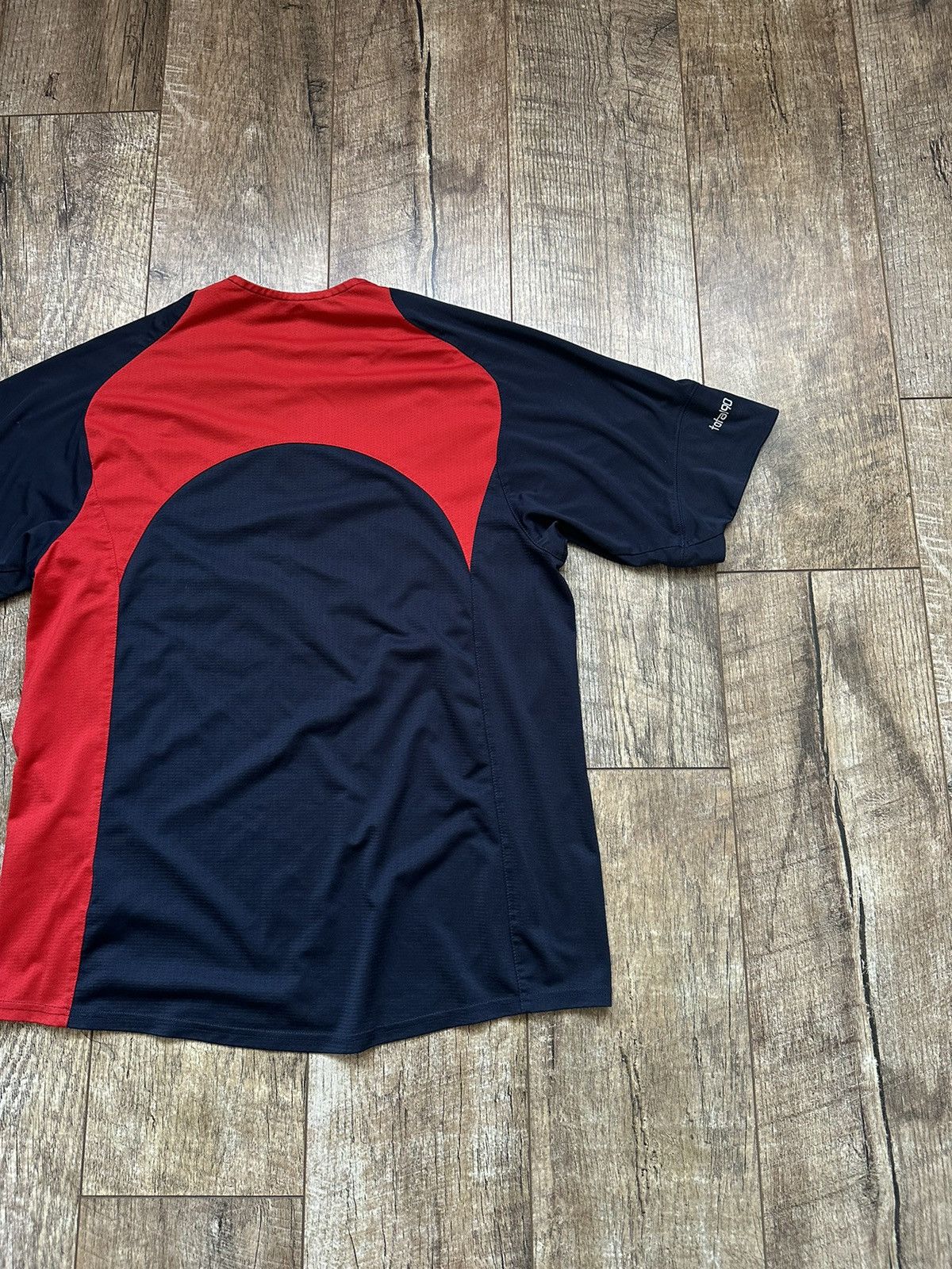 Nike 2005/06 Nike Arsenal Total 90 ‘Distressed’ Training Jersey Size US L / EU 52-54 / 3 - 14 Thumbnail