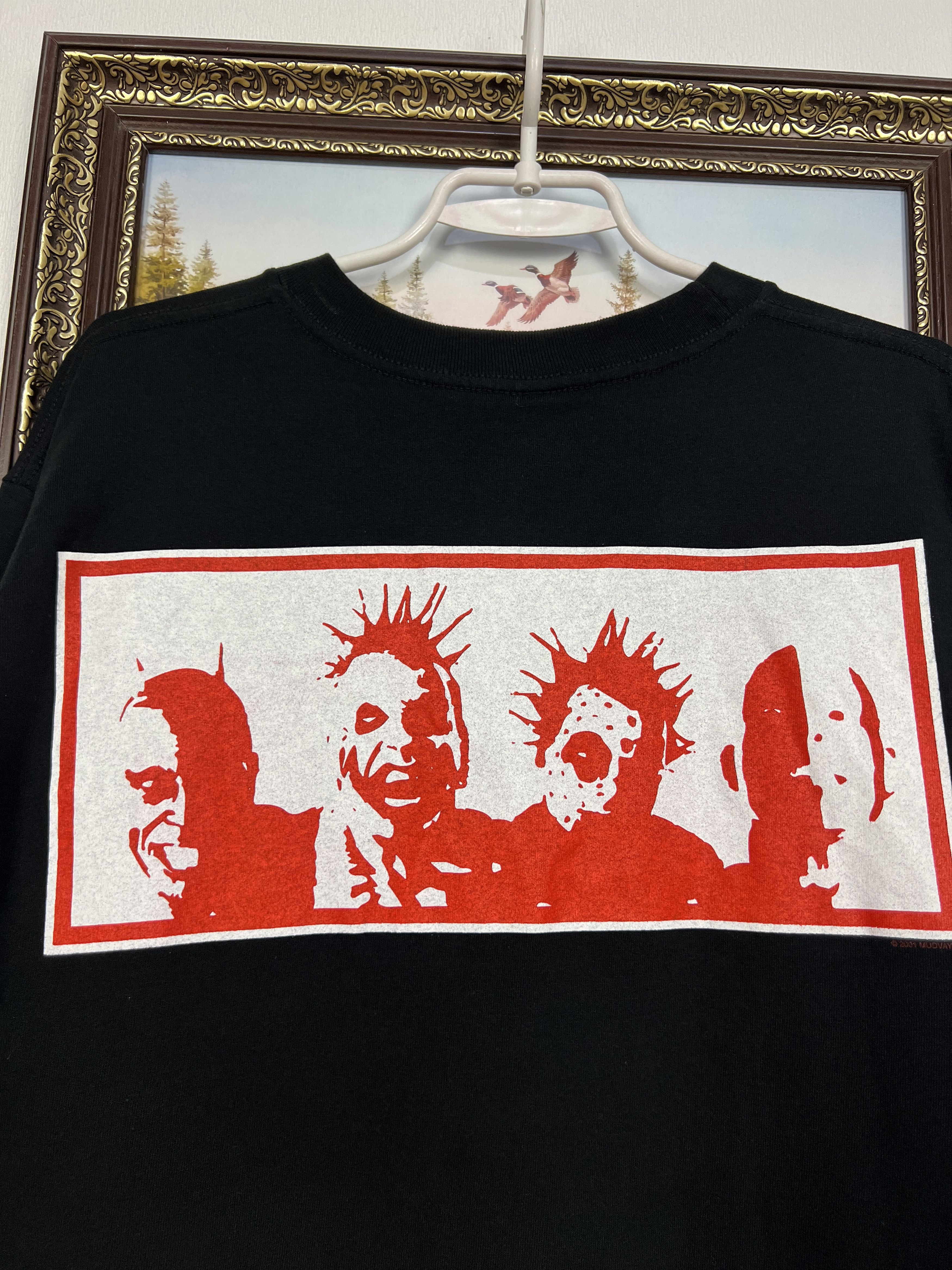 Vintage Vintage 90's Mudvayne Distressed Graphic Band Shirt Tee Size US L / EU 52-54 / 3 - 8 Thumbnail