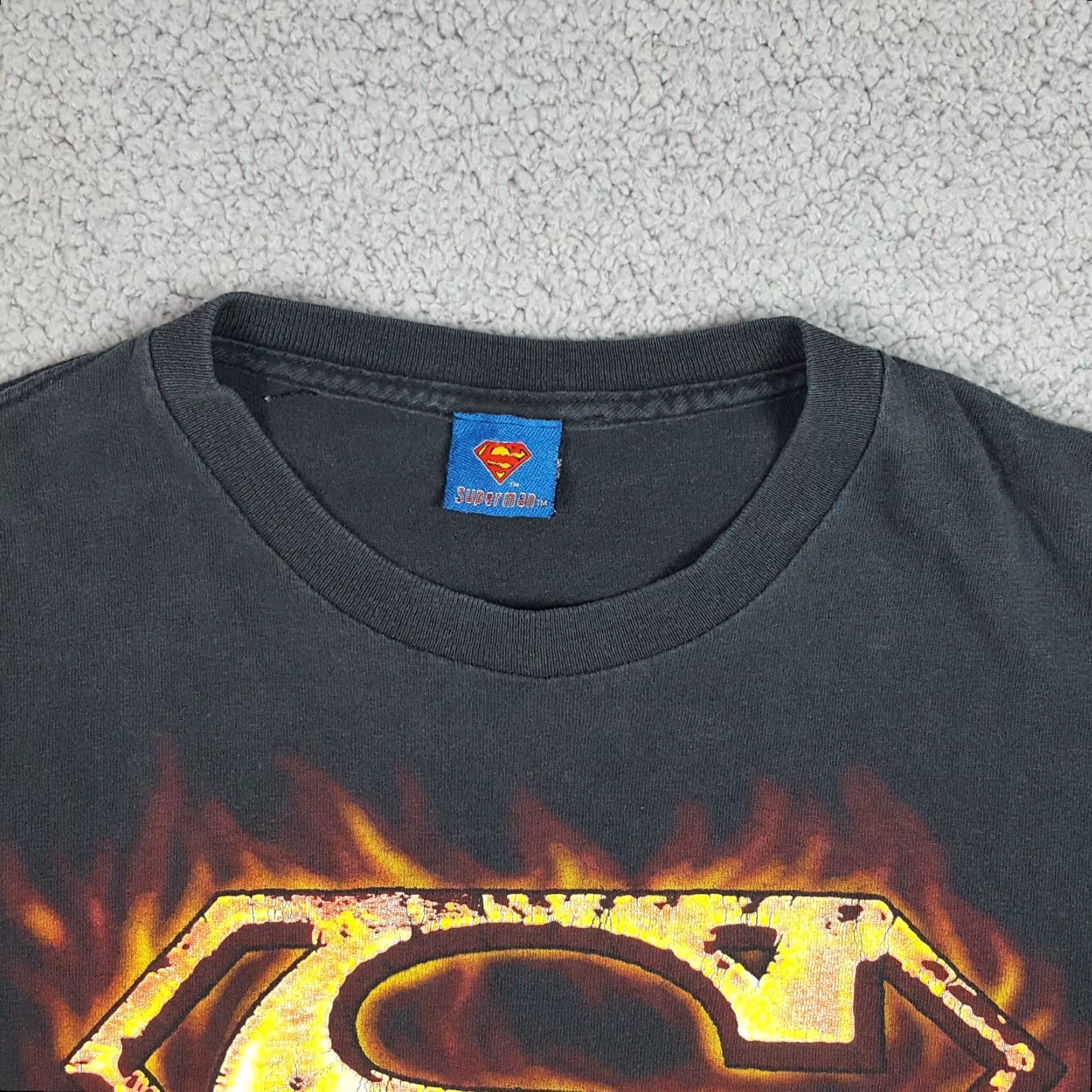 DC Comics VINTAGE DC Superman T-Shirt Mens Large Black Retro Cartoon Comics 90s Y2K Grunge Size US L / EU 52-54 / 3 - 4 Thumbnail