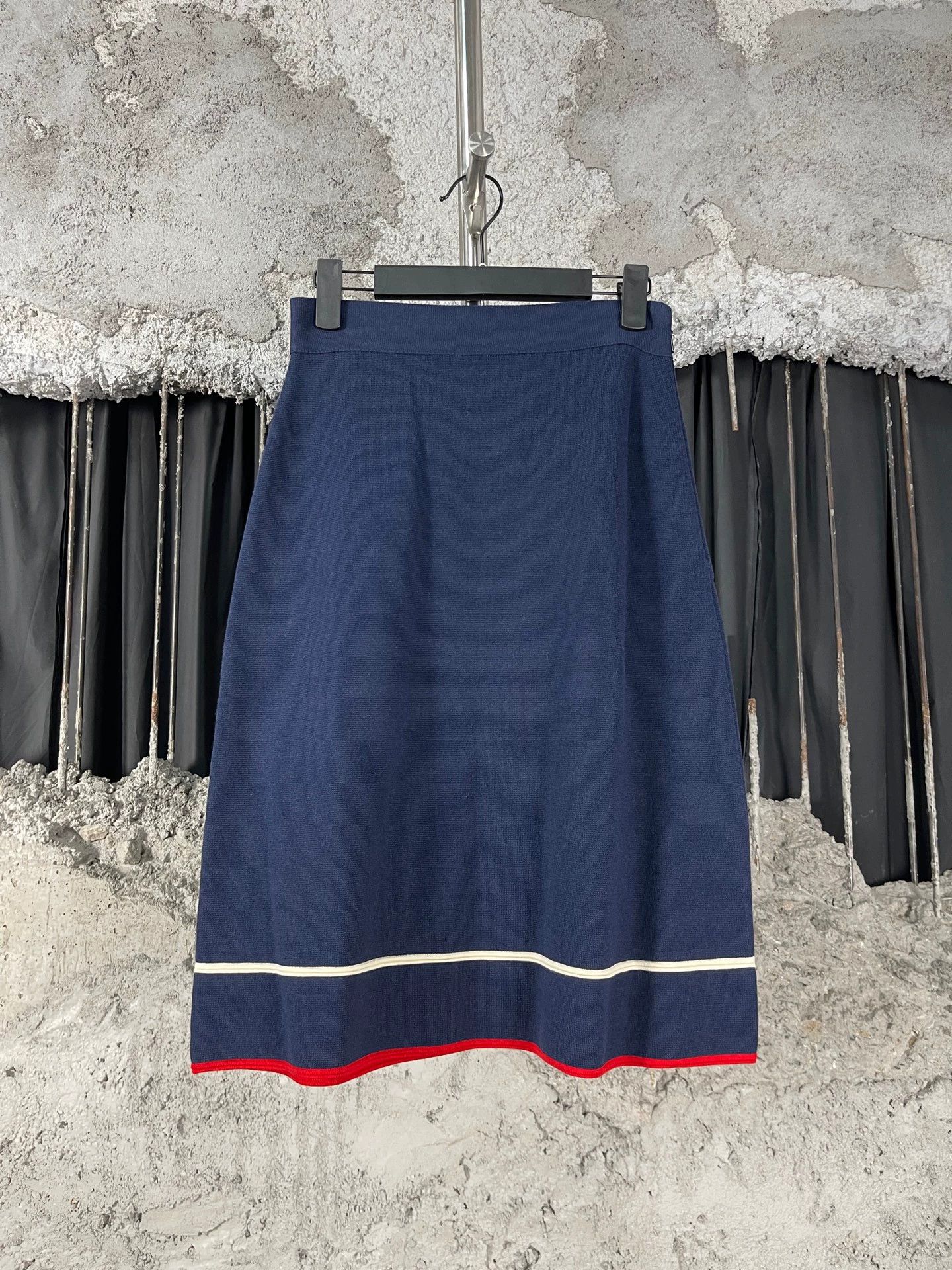 Gucci Gucci Women's Knit Skirt Size XS Size 25" / US 0 / IT 36 - 1 Thumbnail