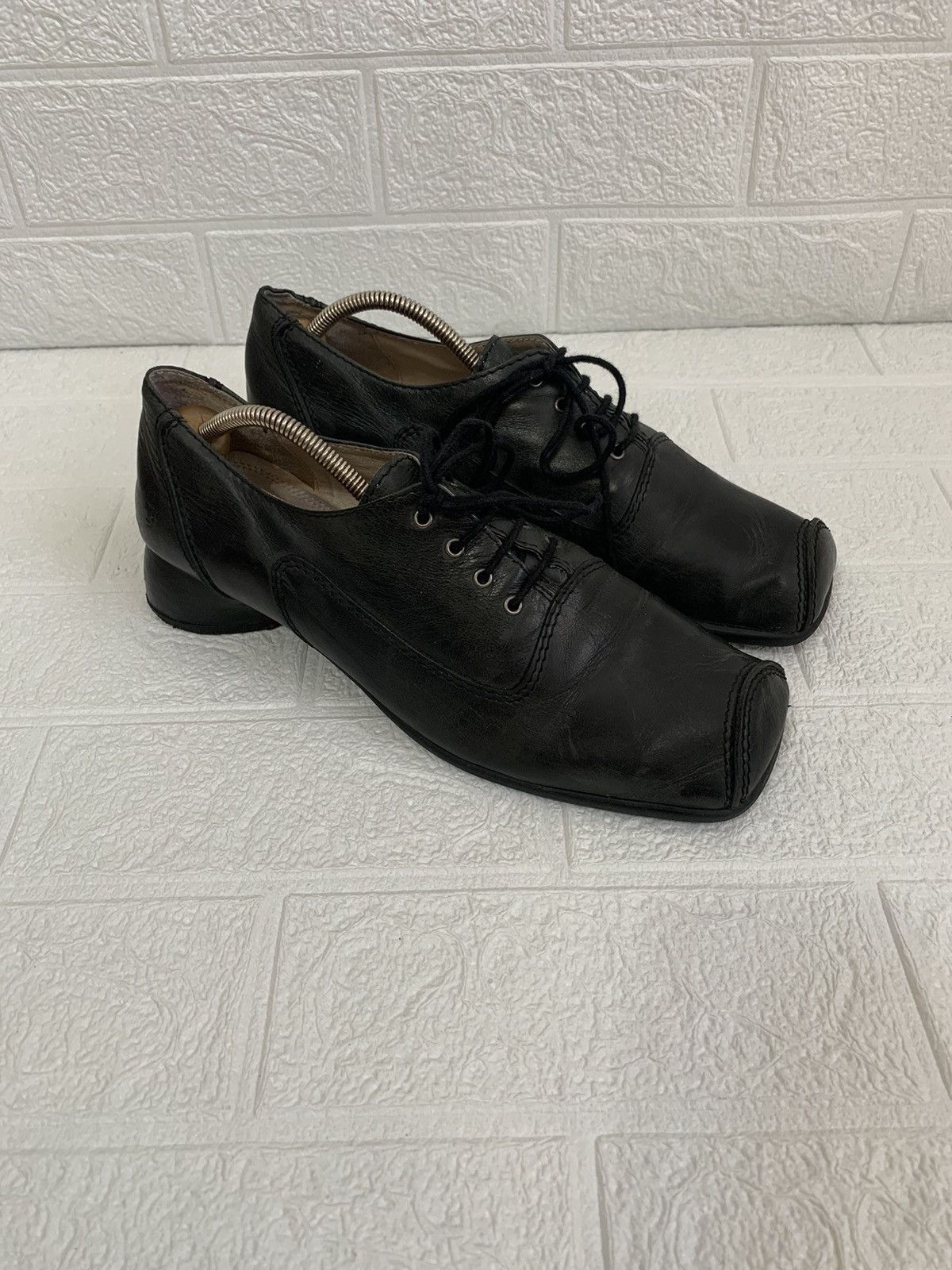Leather × Vintage Rare Avant Garde Woman Heels Vintage Leather Shoes Y2K Style Size US 9.5 / IT 39.5 - 2 Thumbnail