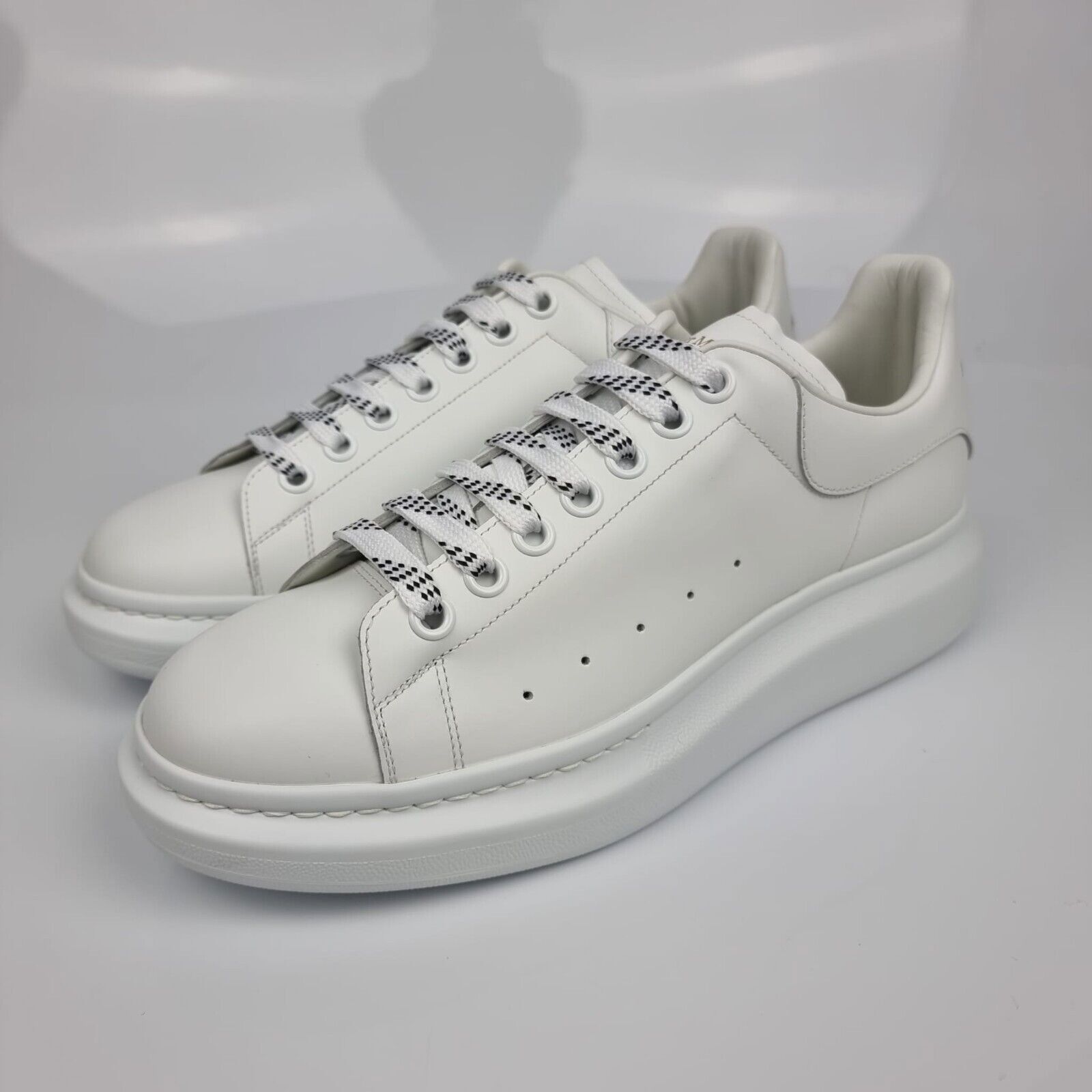 ALEXANDER MCQUEEN Larry Oversized Men's White Leather Sneake