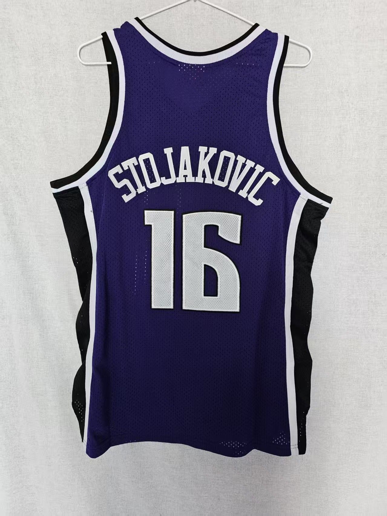 NCAA Sacramento Kings #16 Peja Stojaković Jersey Double Stitched Size US M / EU 48-50 / 2 - 2 Thumbnail