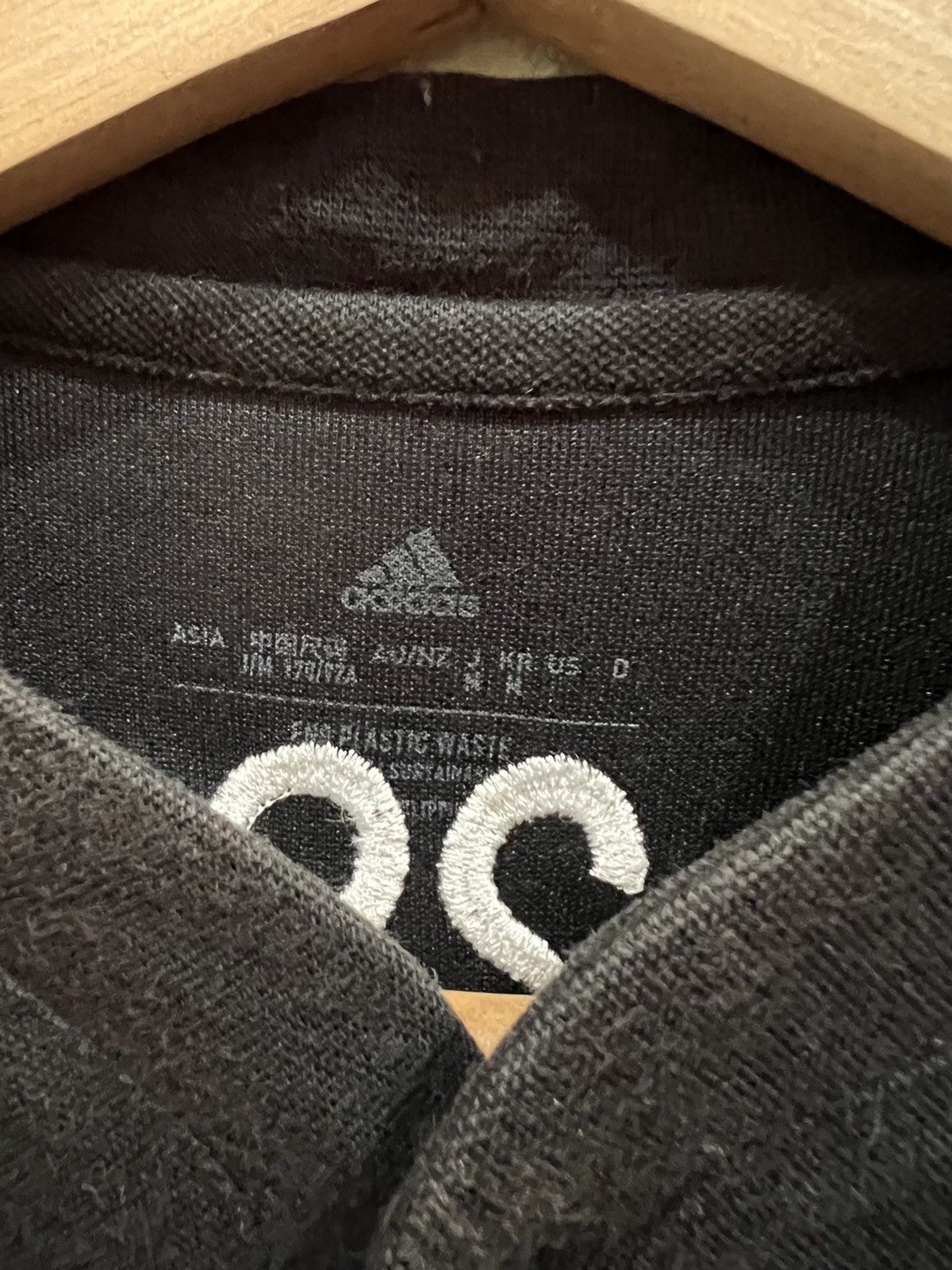 Adidas Adidas Small Logo Shirt Size US M / EU 48-50 / 2 - 4 Thumbnail