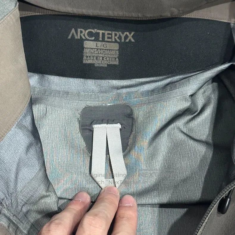Arc'teryx Arcteryx Beta AR Brown Waterproof Jacket. Size US L / EU 52-54 / 3 - 7 Thumbnail