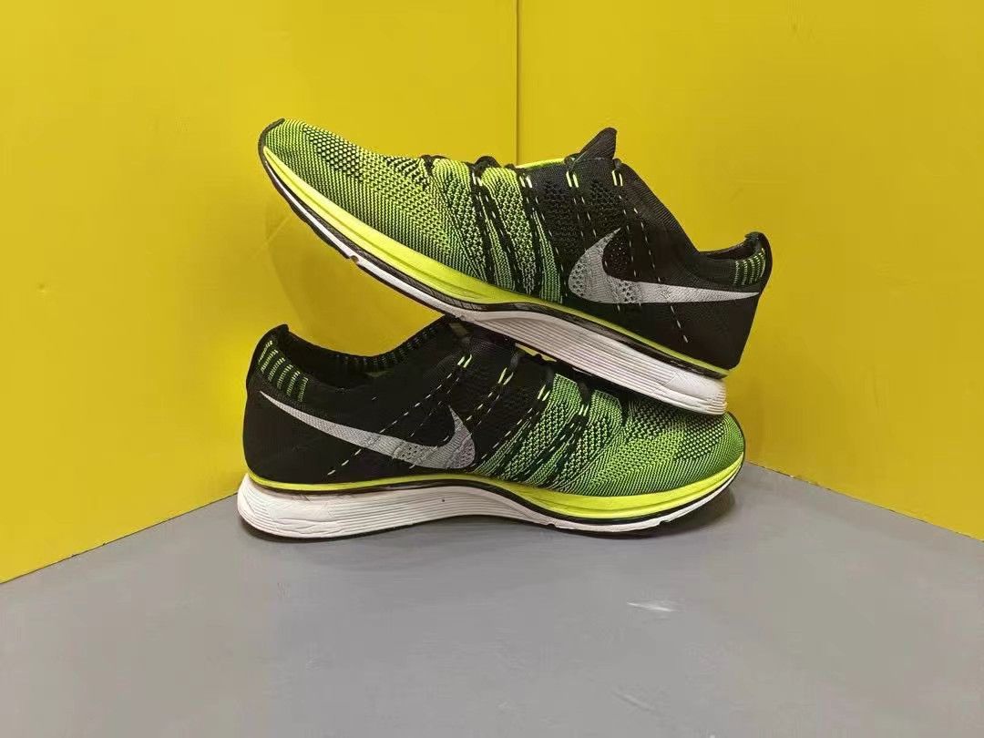Nike Nike Flyknit Trainer+ Neon Volt K15 Size US 11.5 / EU 44-45 - 5 Thumbnail