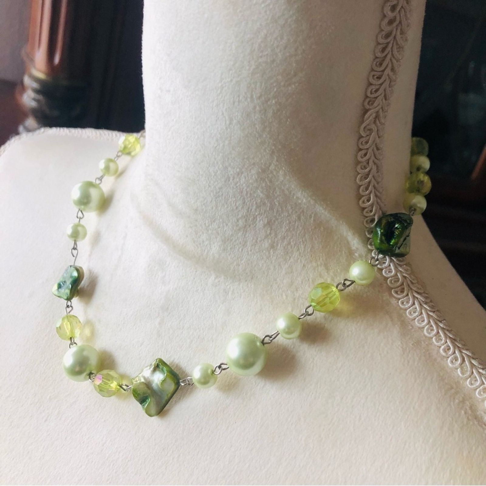 Jewelry Dyed shell pearl faceted bead linked necklace Size ONE SIZE - 3 Thumbnail