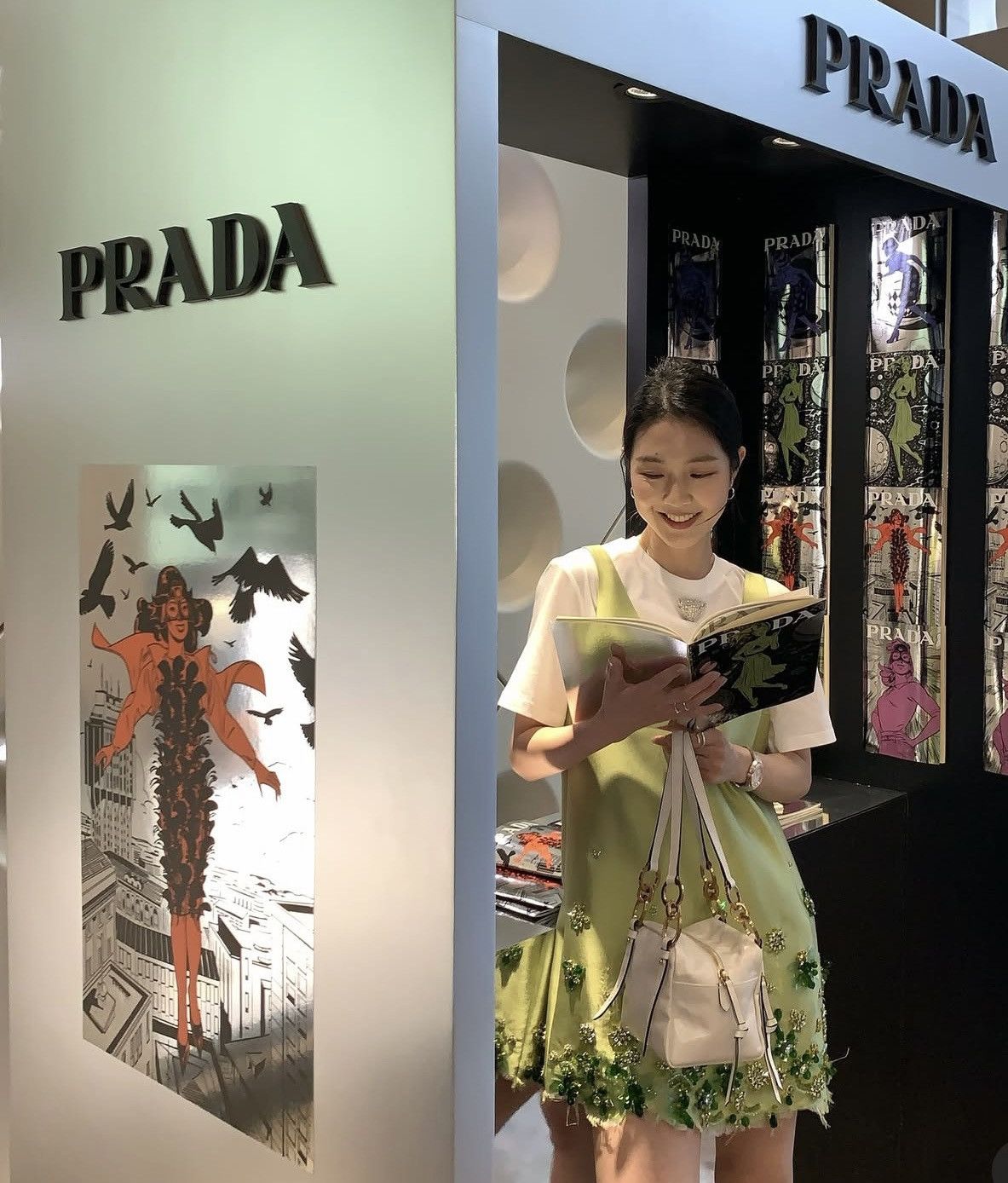 プラダ マガジン 🔥 Prada superhero comic book magazine