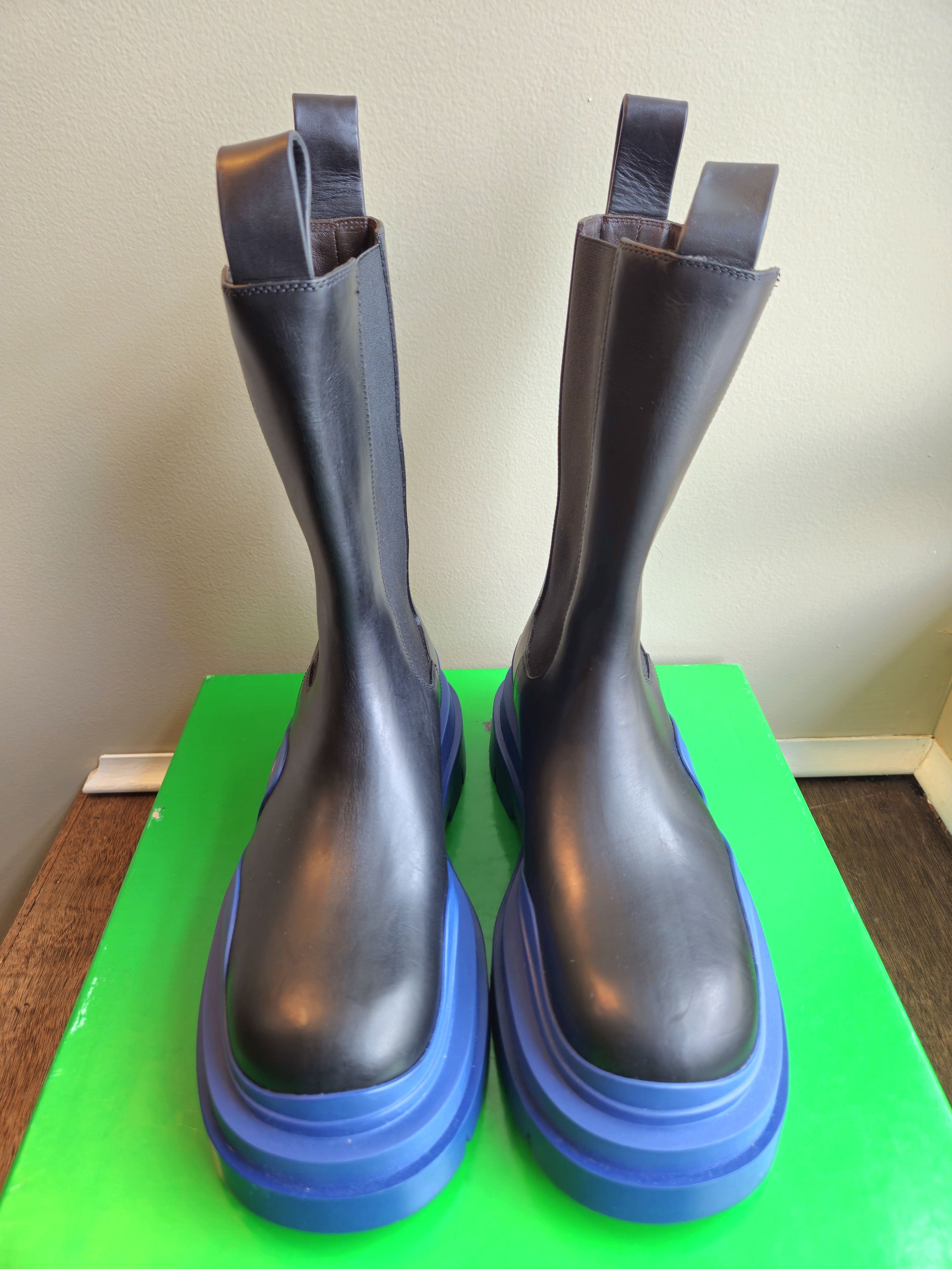 Bottega Veneta Bottega Veneta Womens Tire Size 7.5 Black Blue Leather Boots Size US 7.5 / IT 37.5 - 2 Thumbnail