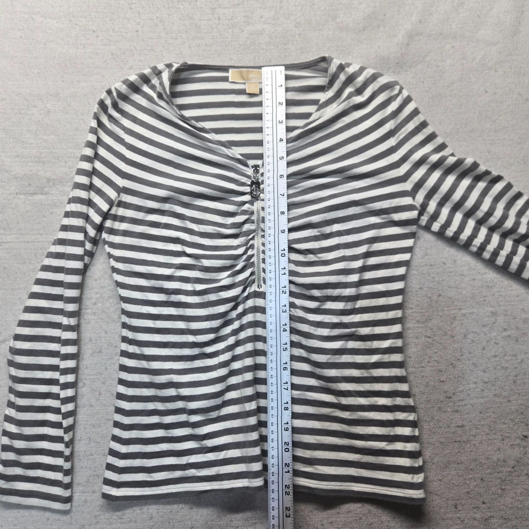 Michael Kors Michael Kors Women's Blouse Shirt 3/4 Sleeve Gray White Stripes Zip Neck All Seasons M Size M / US 6-8 / IT 42-44 - 6 Thumbnail