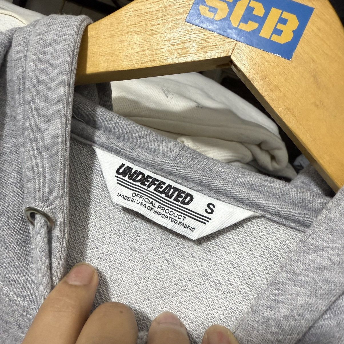 Vintage Vintage undefeated big logo hoodie Size US S / EU 44-46 / 1 - 8 Thumbnail