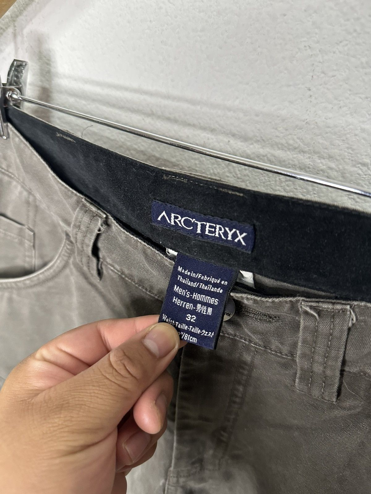 Arc'teryx Vintage Arcteryx Mossy Shorts size 32 Size US 32 / EU 48 - 4 Thumbnail