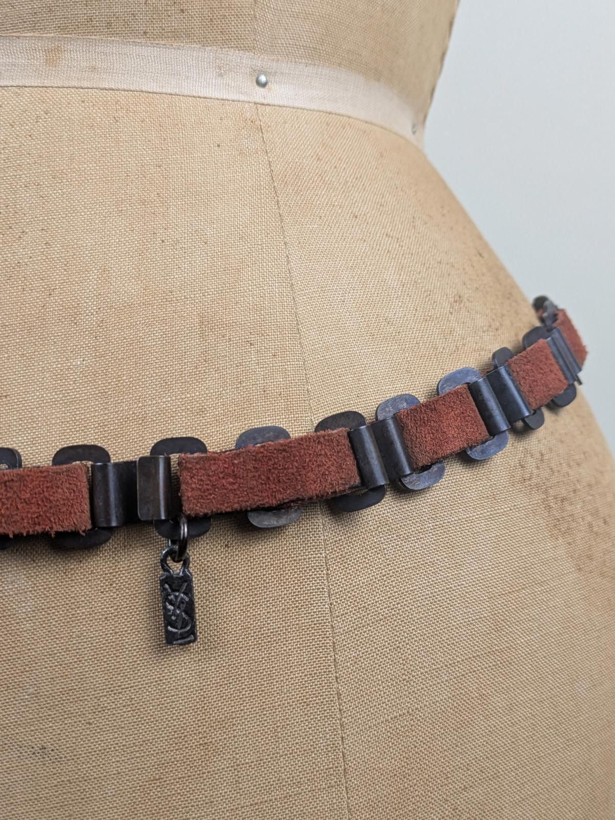 Yves Saint Laurent 1970's YSL yves saint laurent suede metal belt Size ONE SIZE - 3 Thumbnail