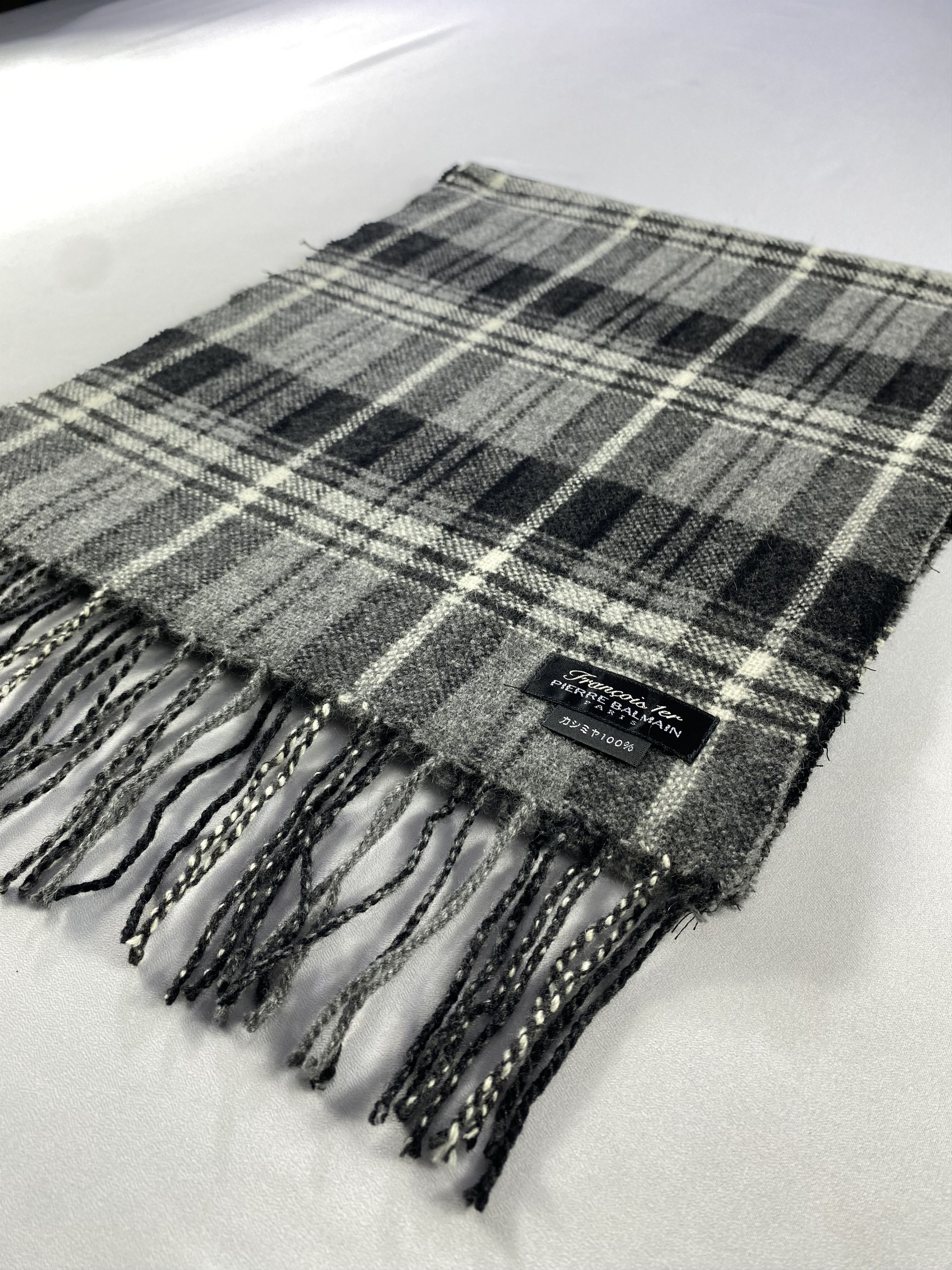 Pierre Balmain Pierre Balmain Scarf / Muffler / Neckwear - WW193 Size ONE SIZE - 4 Thumbnail