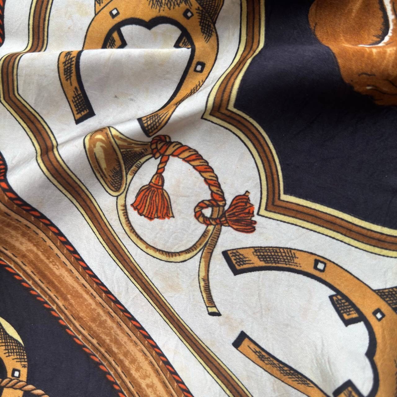 Vintage Italian Vintage Horse Head Luxury Silk Scarf (Hemes Style) Size ONE SIZE - 9 Thumbnail