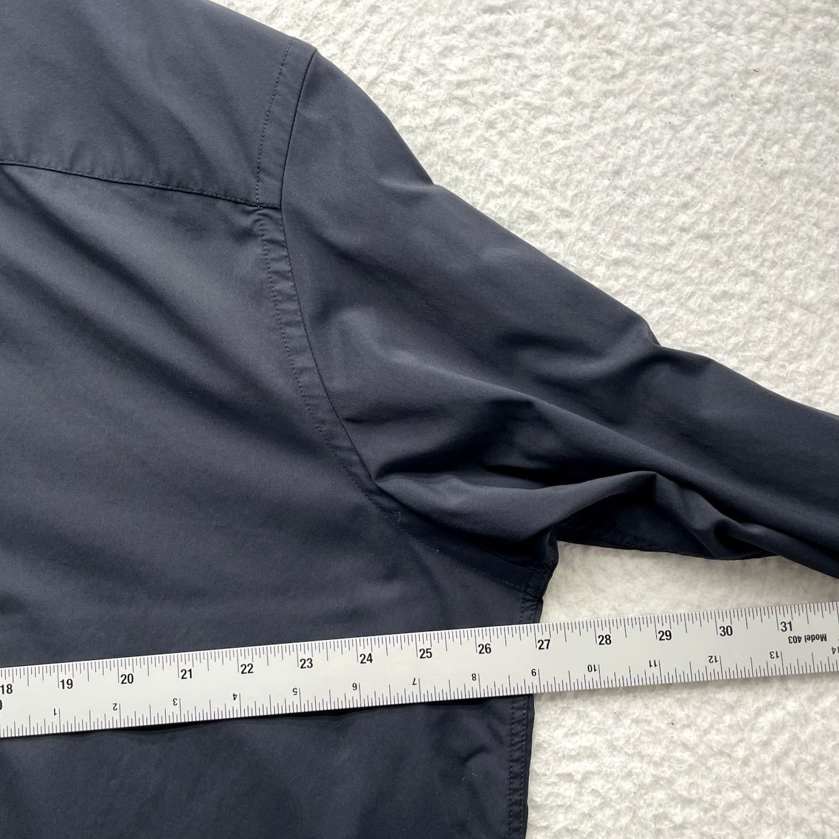 UNTUCKit UNTUCKit Shirt Mens 3XL Black Nylon Spandex Button Up Stretch Performance Casual Business, Travel Size US XXL / EU 58 / 5 - 7 Thumbnail
