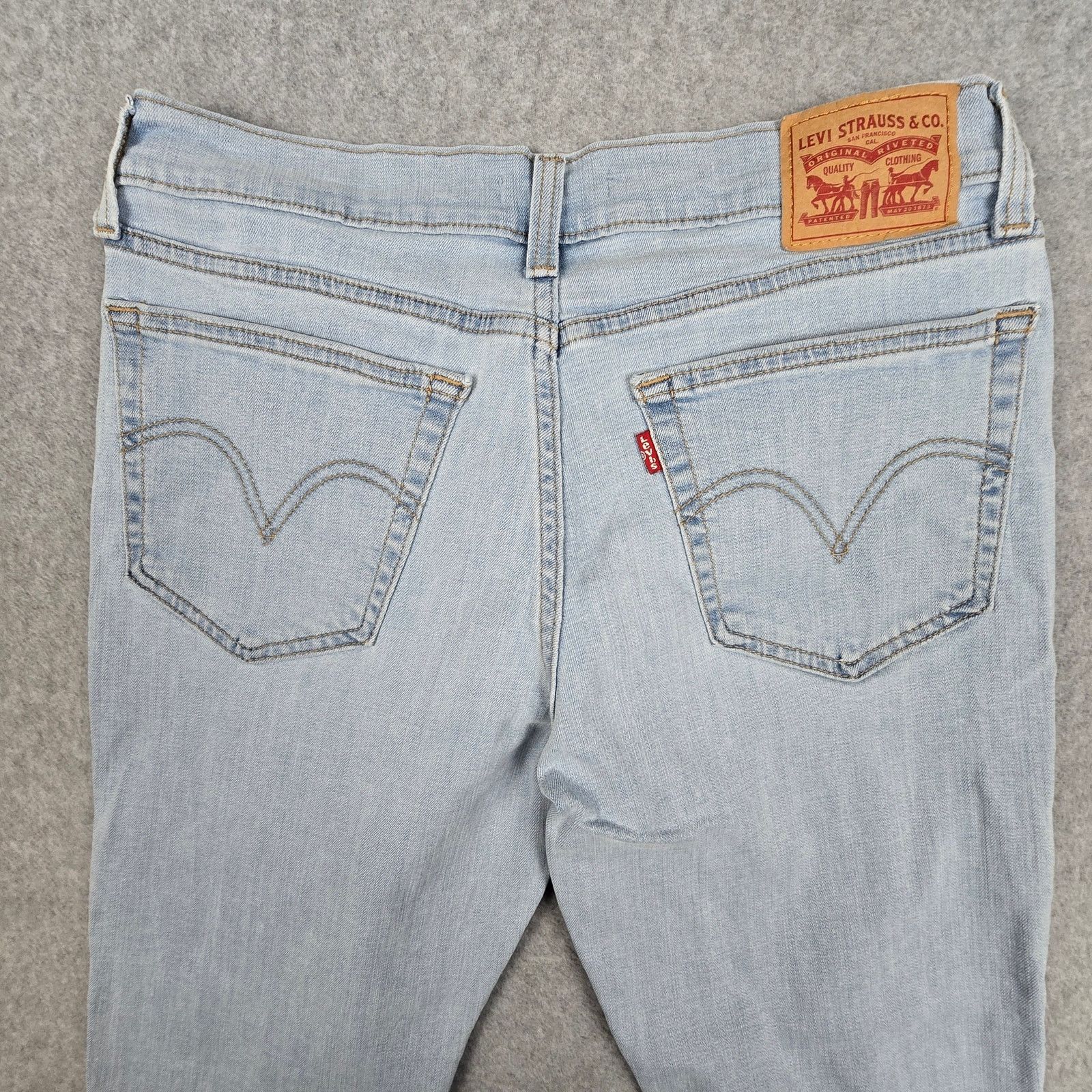 Levi's Levi's Womens 29x27 Boyfriend Jeans Light Wash Size 29" - 7 Thumbnail