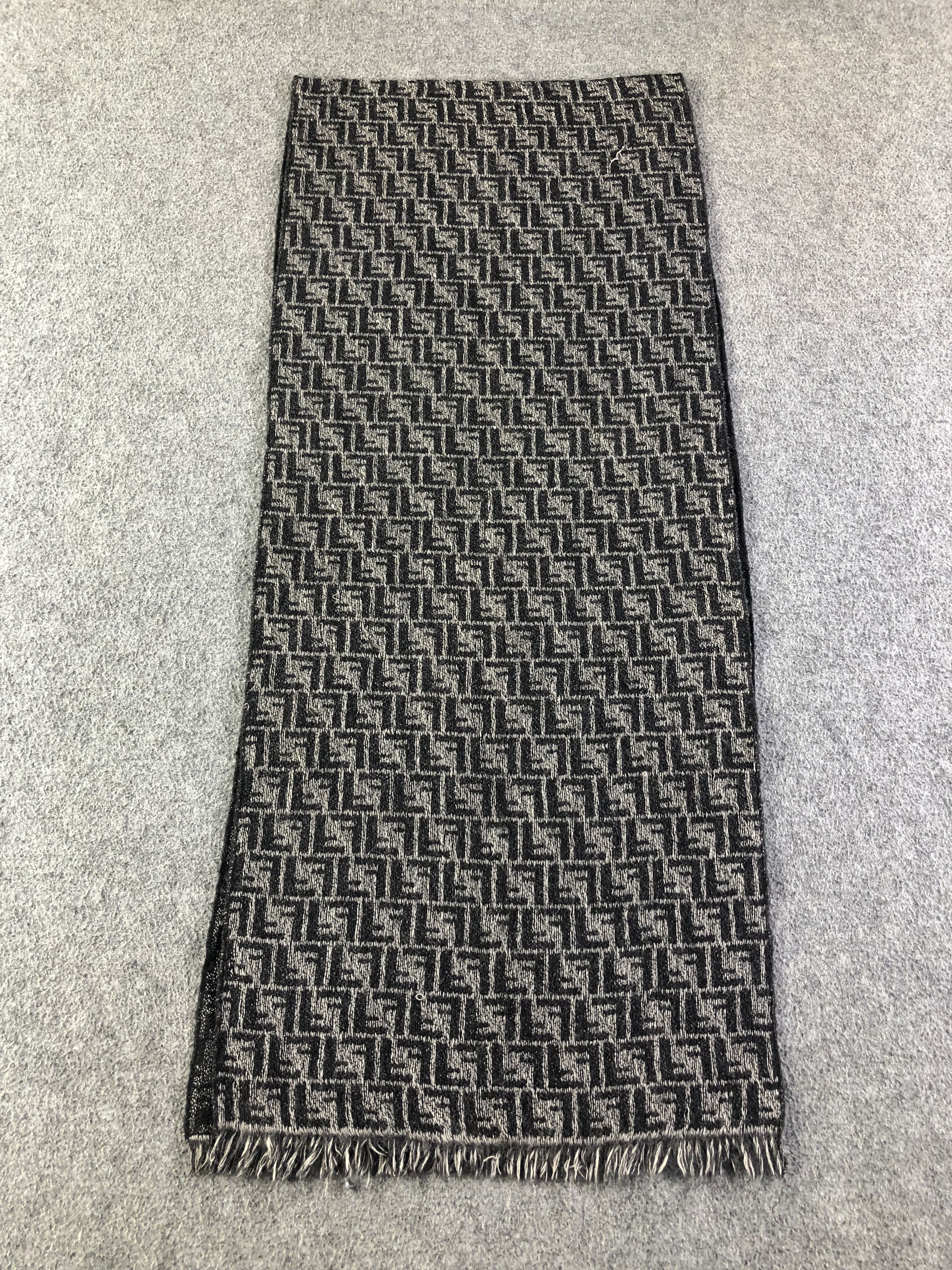 Vintage Fendi Monogram Scarf / Muffler / Neckwear SS1349 Size ONE SIZE - 2 Thumbnail