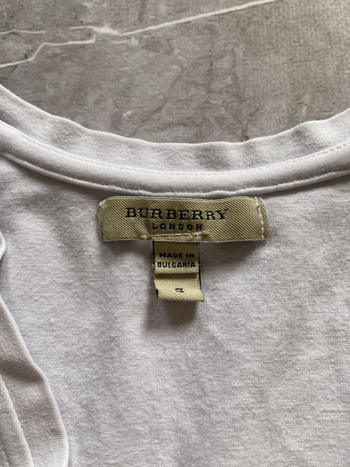 Burberry × Vintage Vintage Y2K Burberry London White T Shirt Made in Bulgaria Size S / US 4 / IT 40 - 5 Thumbnail