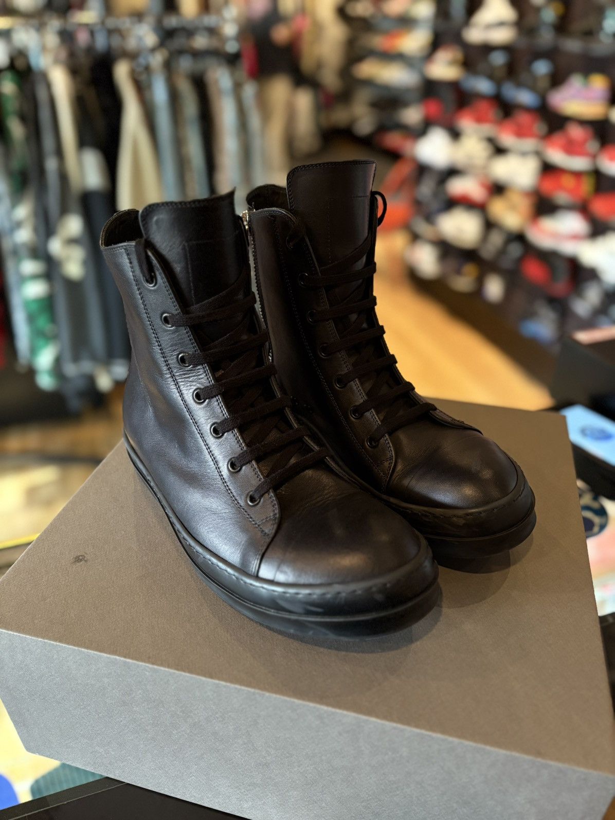 Rick Owens Rick Owen’s Triple Black Ramones High Clean OG Size 43.5 Size US 10.5 / EU 43-44 - 2 Thumbnail