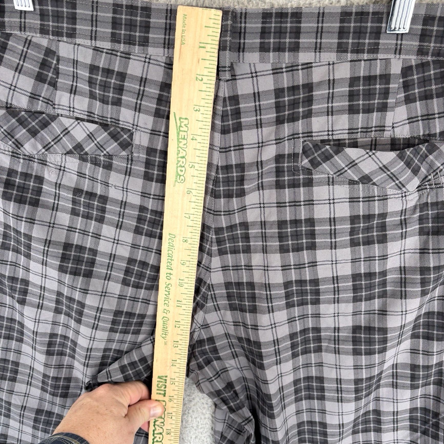 Lululemon Lululemon Athletica Shorts Mens 40 Black Gray Tartan Plaid Golf Casual Preppy Shirt Size US 40 / EU 56 - 6 Thumbnail