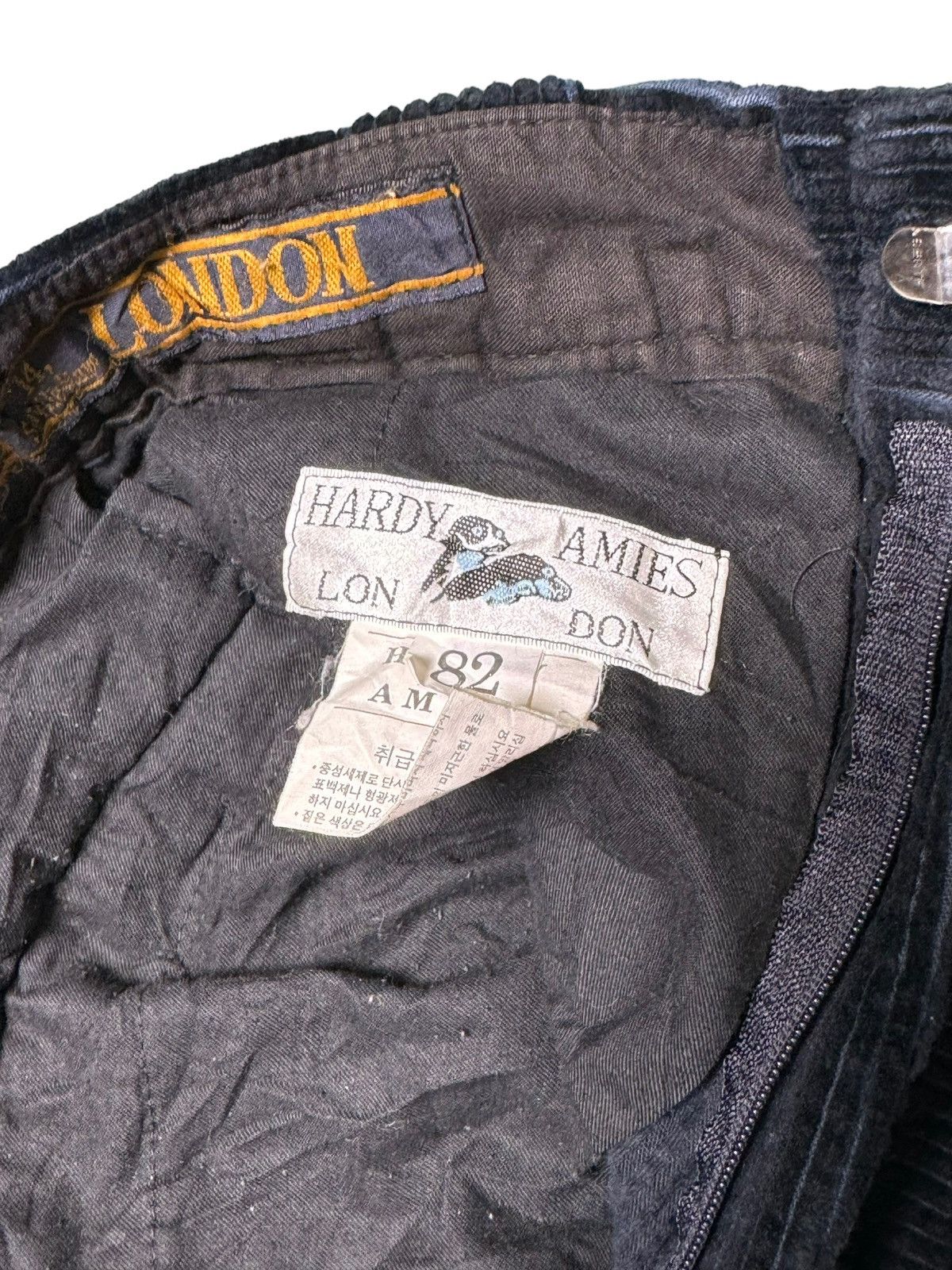 Hardy Amies VINTAGE HARDY AMIES LONDON CORDUROY PANT Size US 30 / EU 46 - 9 Thumbnail