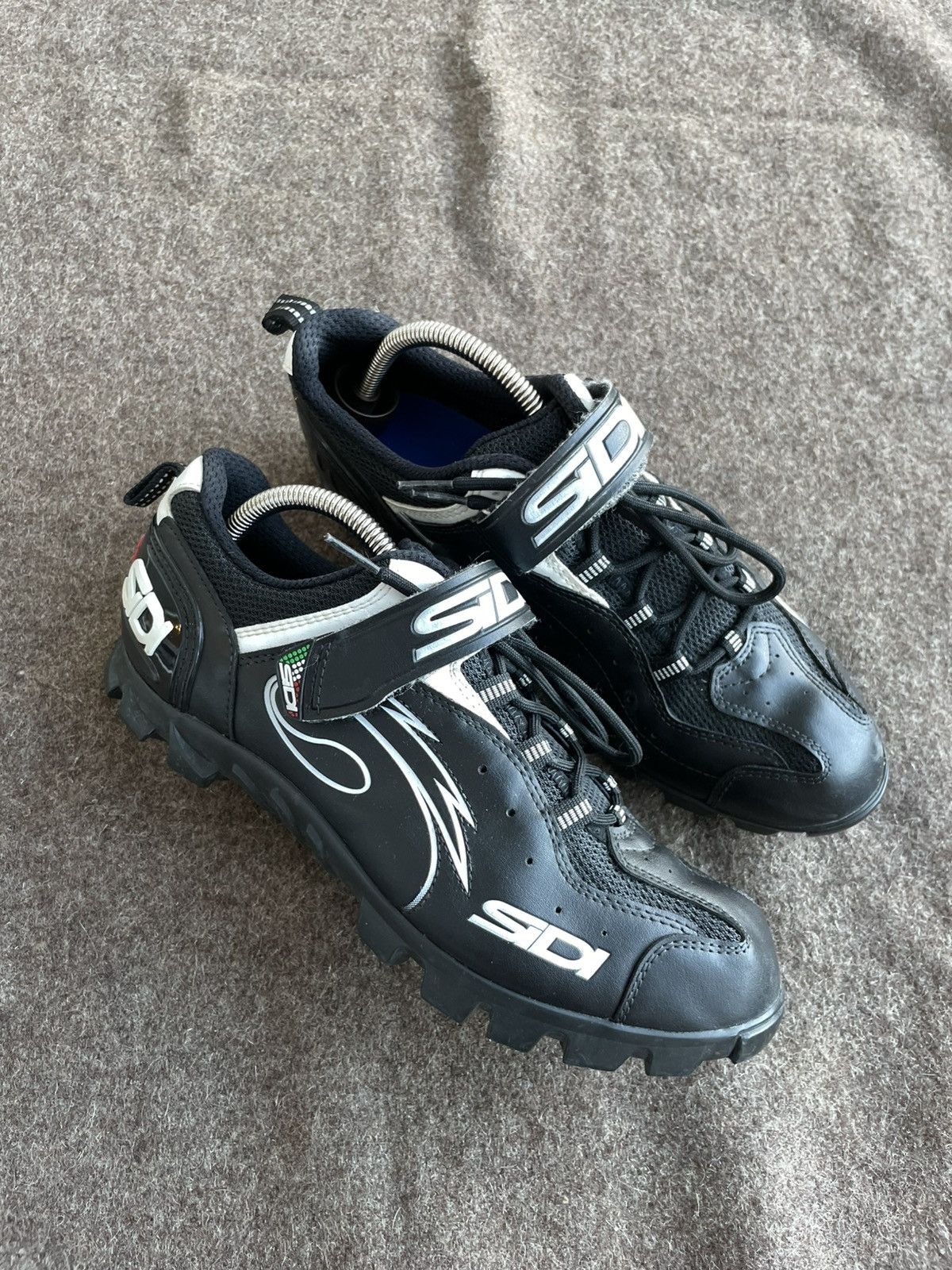 Sidi Sidi Bicycle Shoes Size US 10.5 / EU 43-44 - 1 Thumbnail