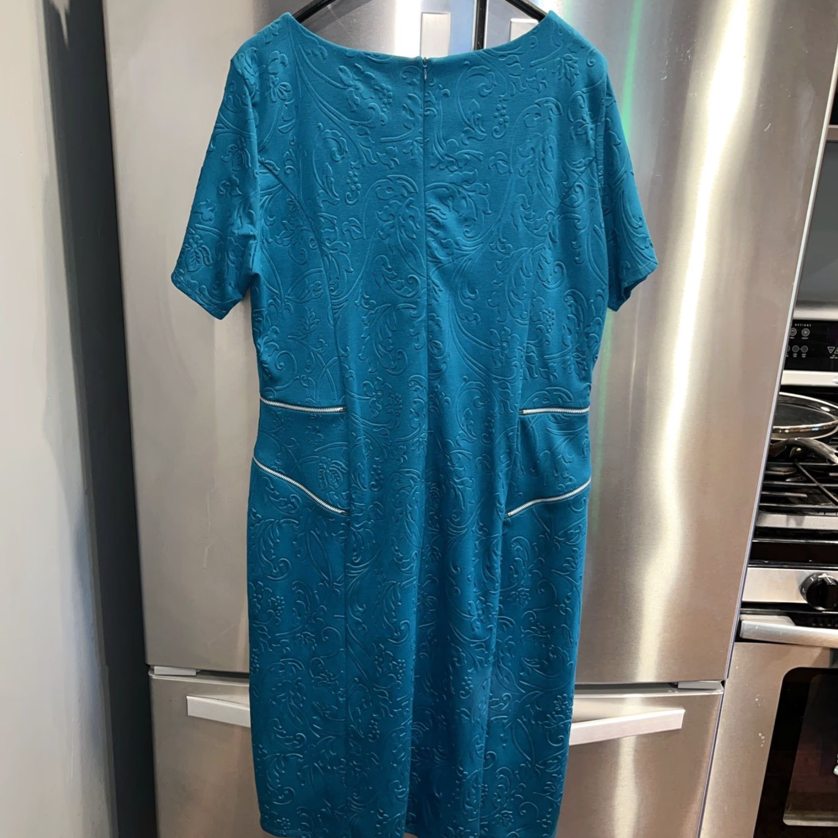 Vintage VINTAGE Long Tall Sally TURQUOISE Blue Floral Embossed Zipper Accents Short Sleeve Sz 16 Size 38" / US 16 / IT 52 - 6 Thumbnail