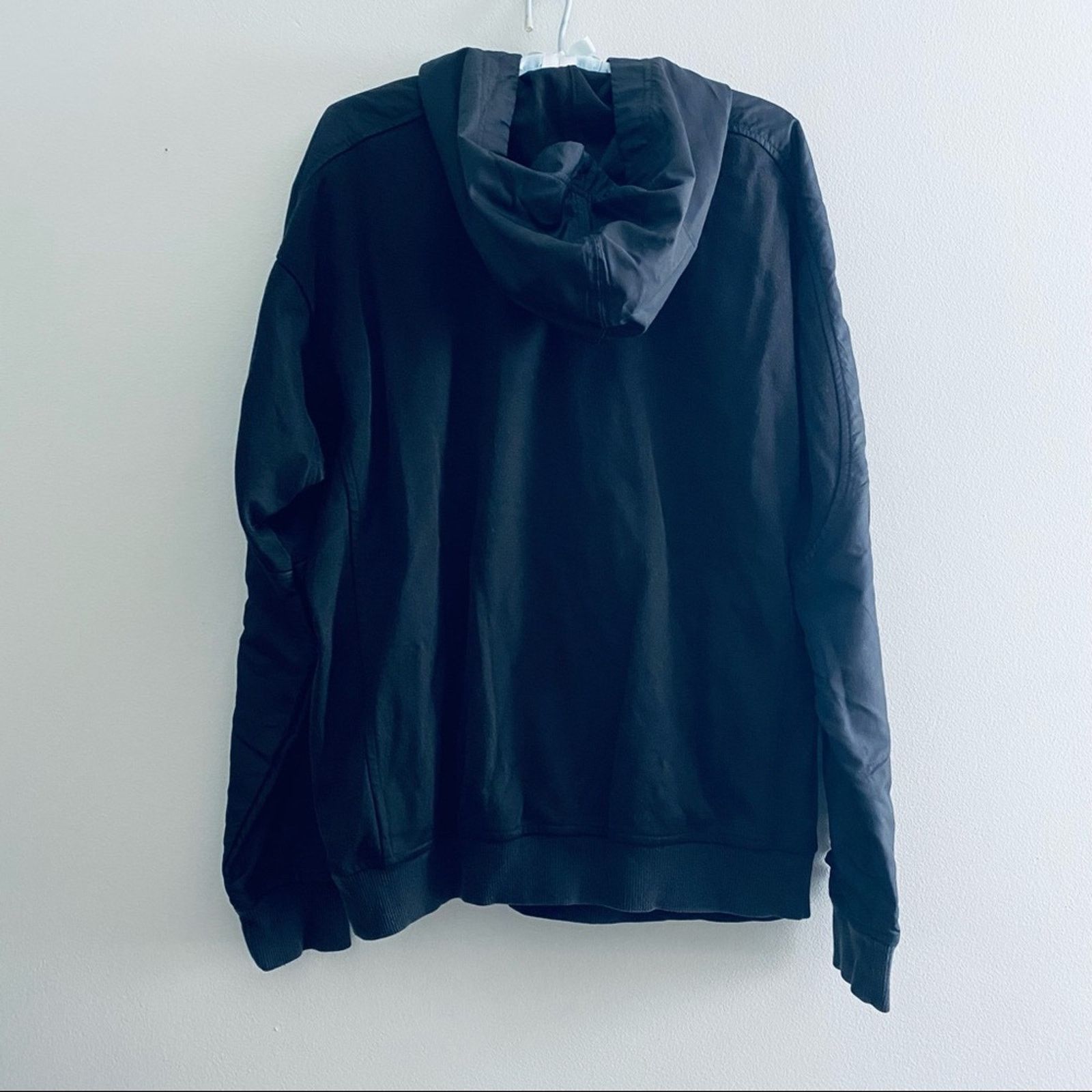 Adidas Adidas black hoodie Size US M / EU 48-50 / 2 - 3 Thumbnail
