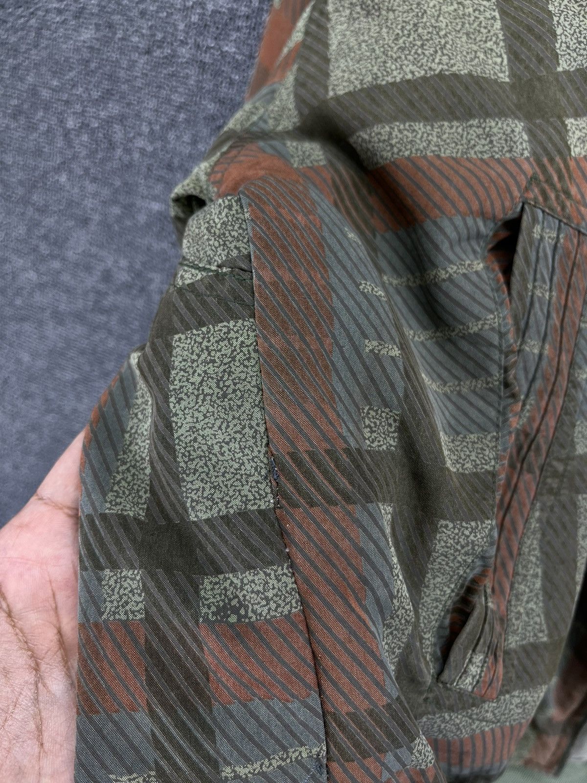 Balenciaga Vintage 90s Balenciaga Paris Checkered Shadow Plaids Jacket Size US L / EU 52-54 / 3 - 15 Thumbnail