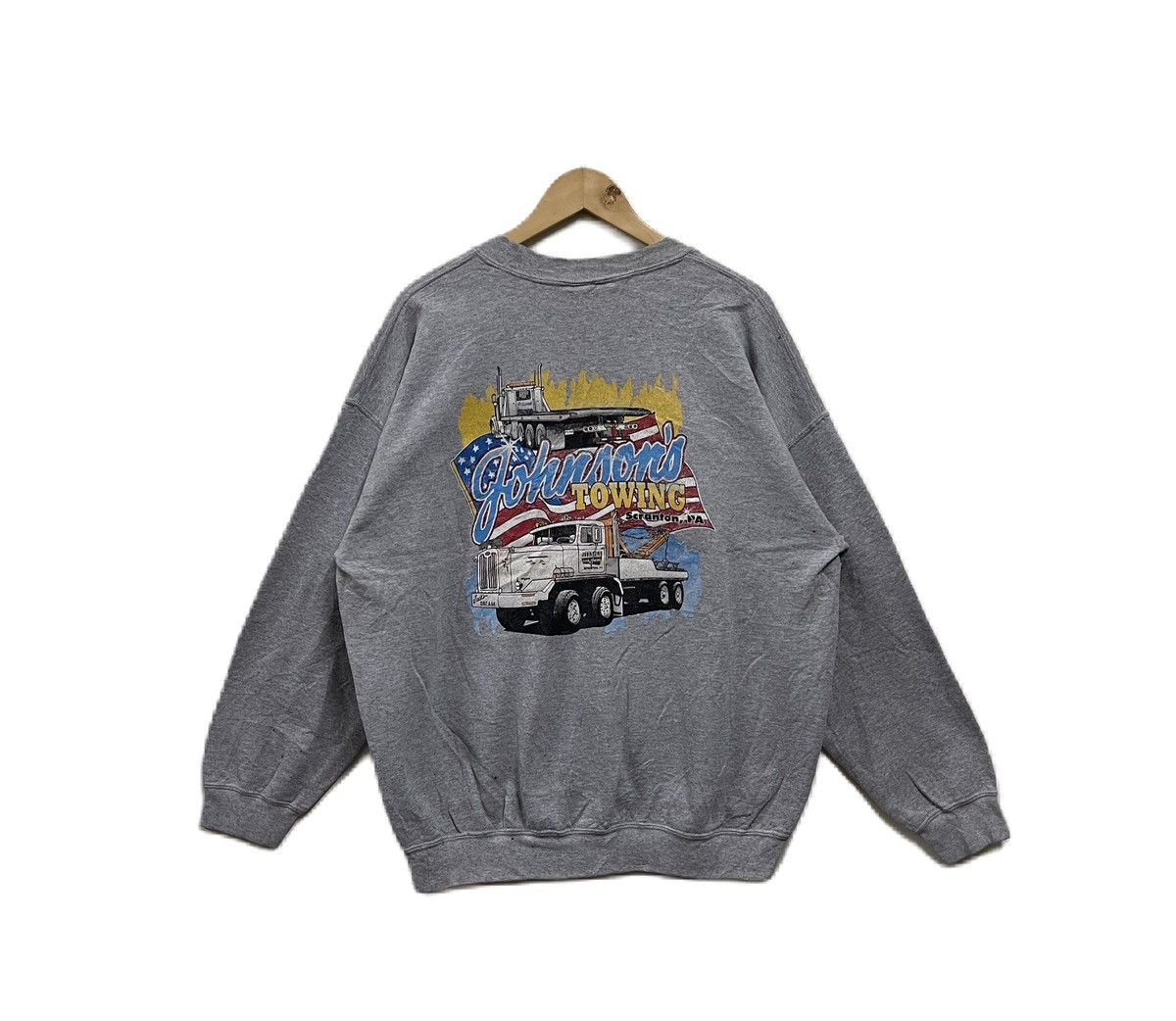 Vintage Vintage Johnsons Towing Sweatshirt Pullover Size US XL / EU 56 / 4 - 1 Thumbnail