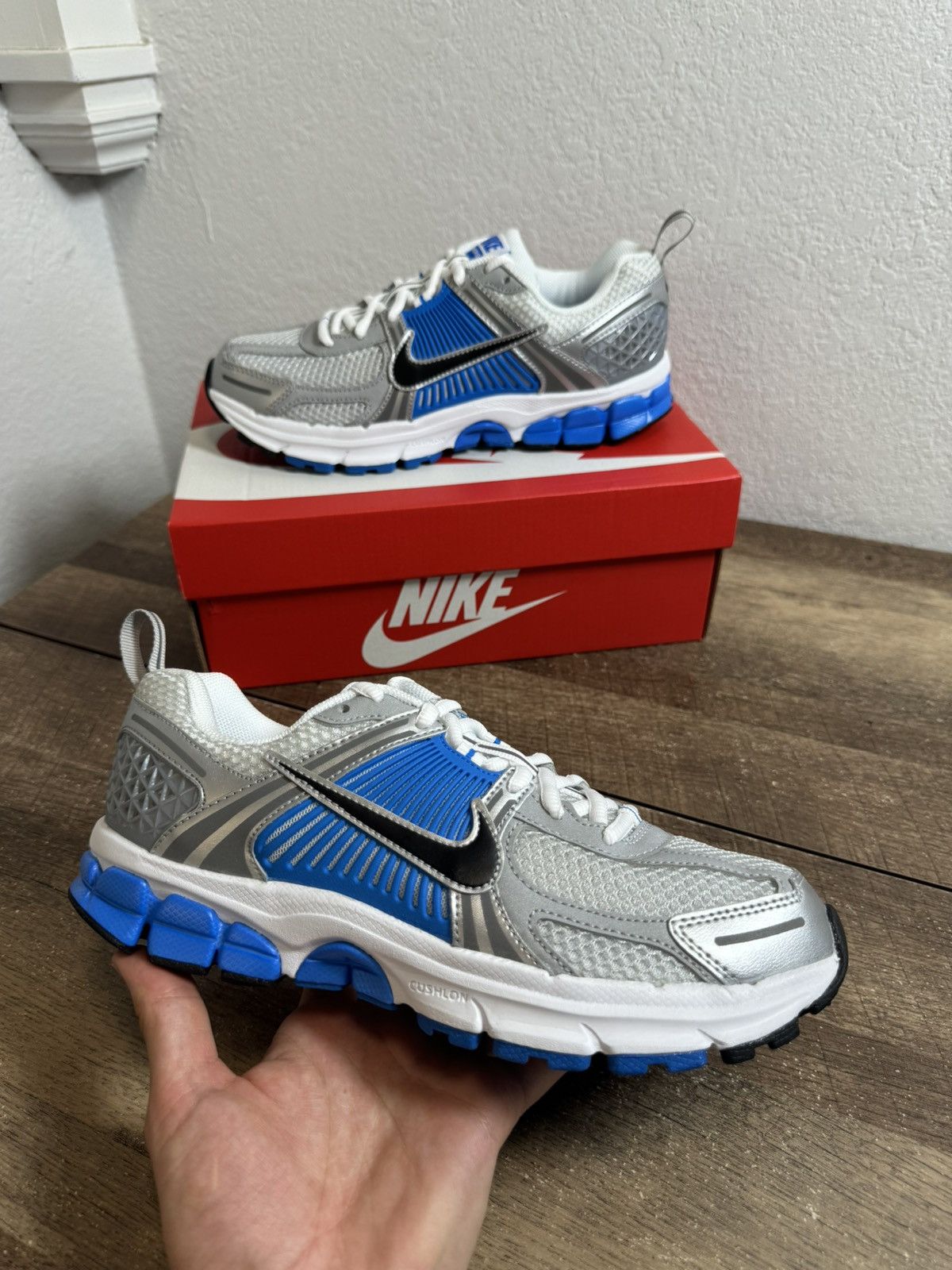Nike Size 6.5Y/ 8 Women’s Nike Vomero Zoom 5 Photo Blue BRAND NEW Size US 6.5 / EU 39-40 - 1 Thumbnail