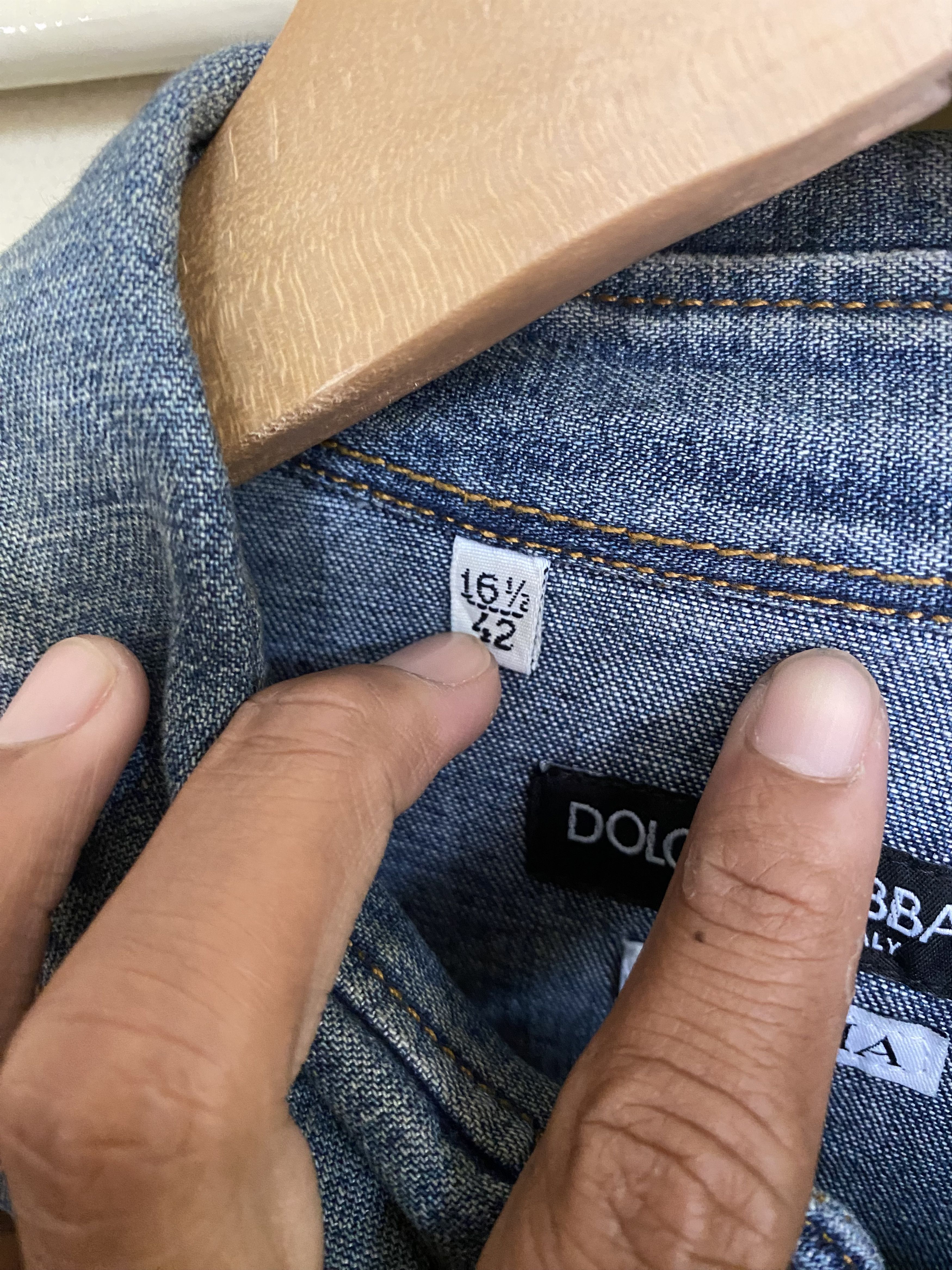 Dolce & Gabbana Distressed Dolce & Gabbana Denim Shirt Size US M / EU 48-50 / 2 - 3 Thumbnail