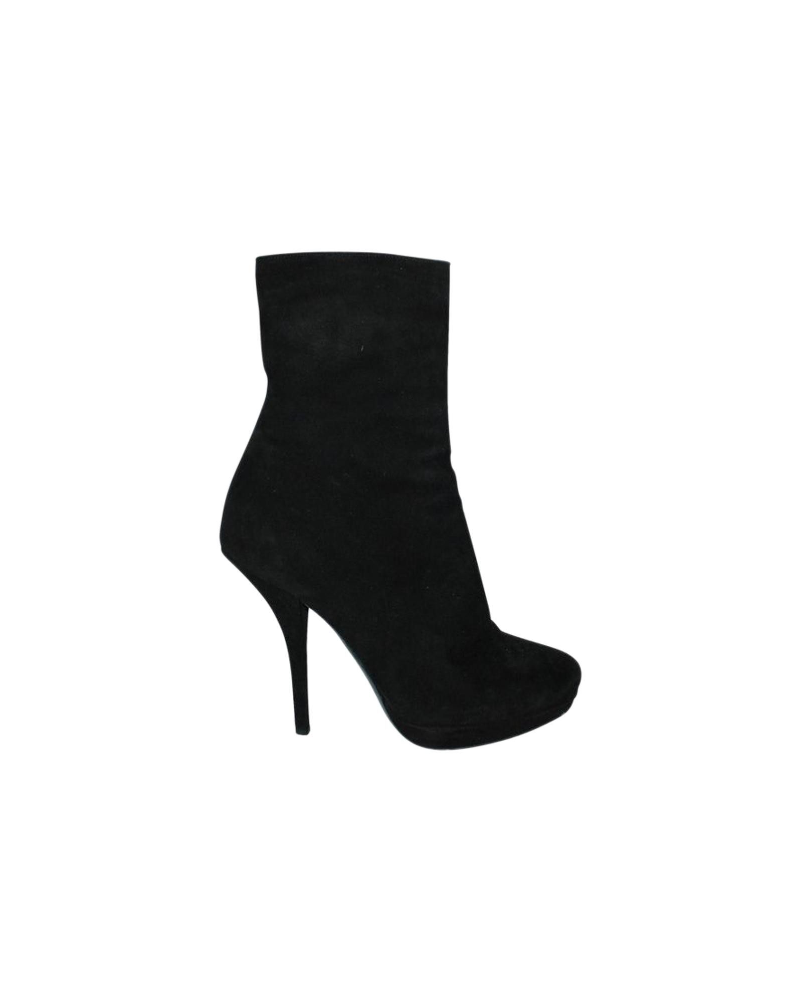 image of Dries Van Noten Pointed Toe Leather Boots in Black, Women's (Size 7)