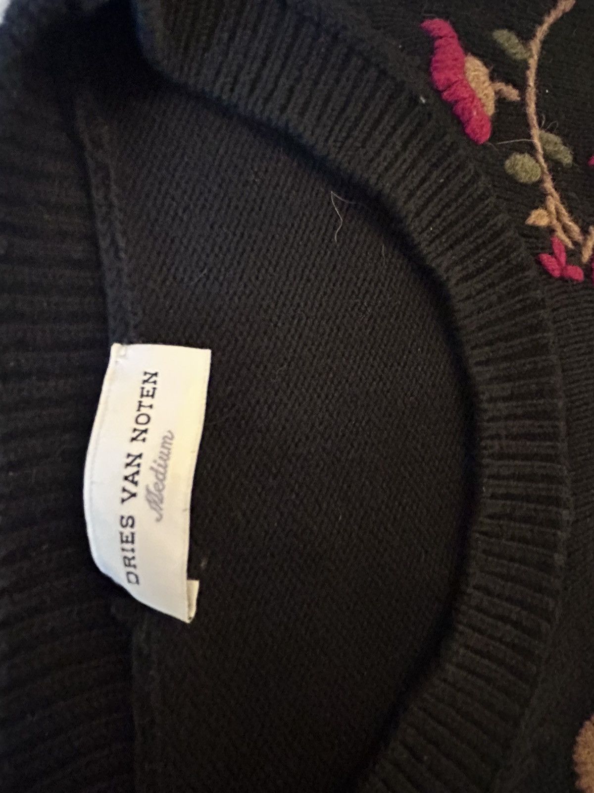Dries Van Noten Dries Van Noten Embroidered Wool Sweater Floral Black Archiv Size M / US 6-8 / IT 42-44 - 3 Thumbnail