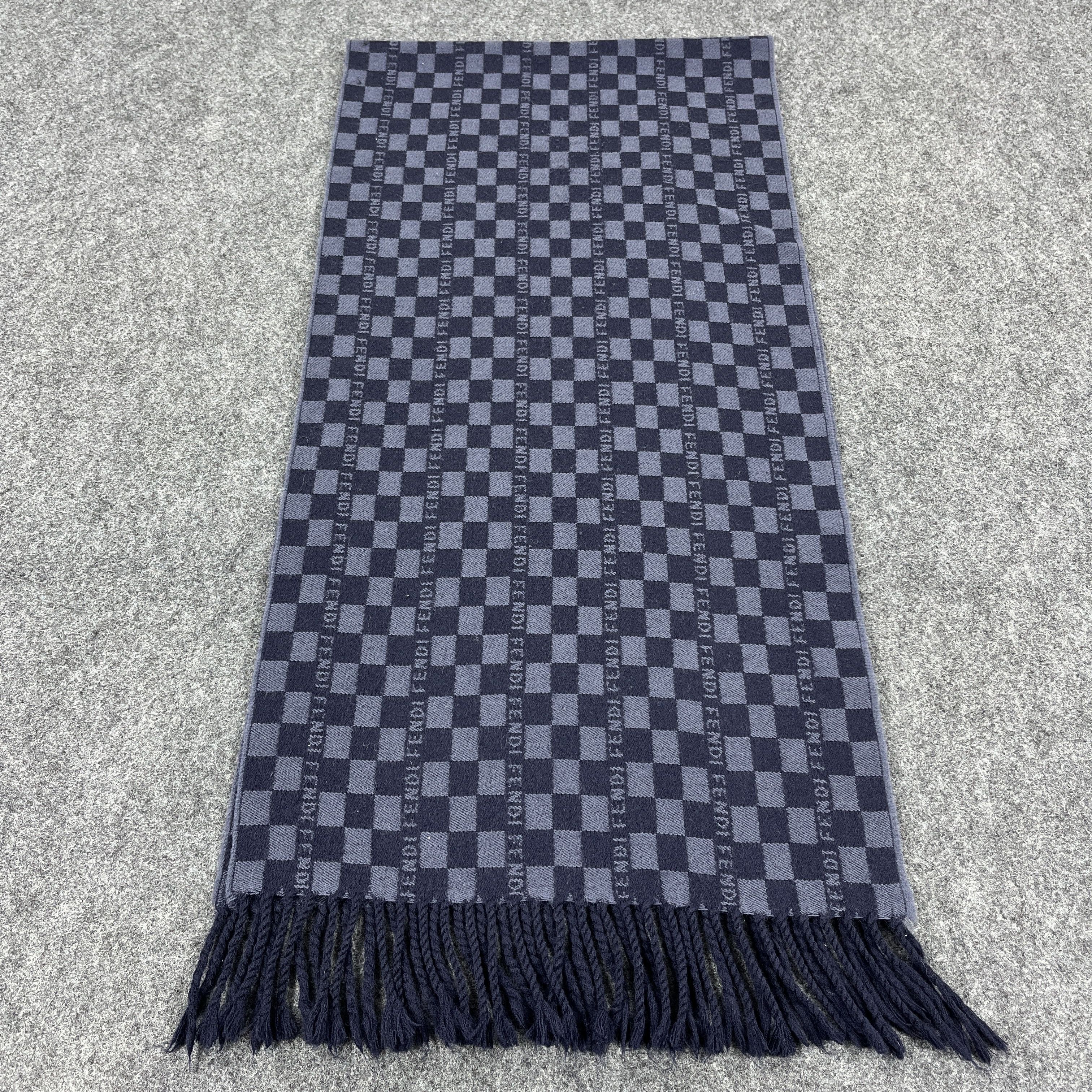Fendi Fendi Scarf / Muffler / Neckwear T1341 Size ONE SIZE - 2 Thumbnail