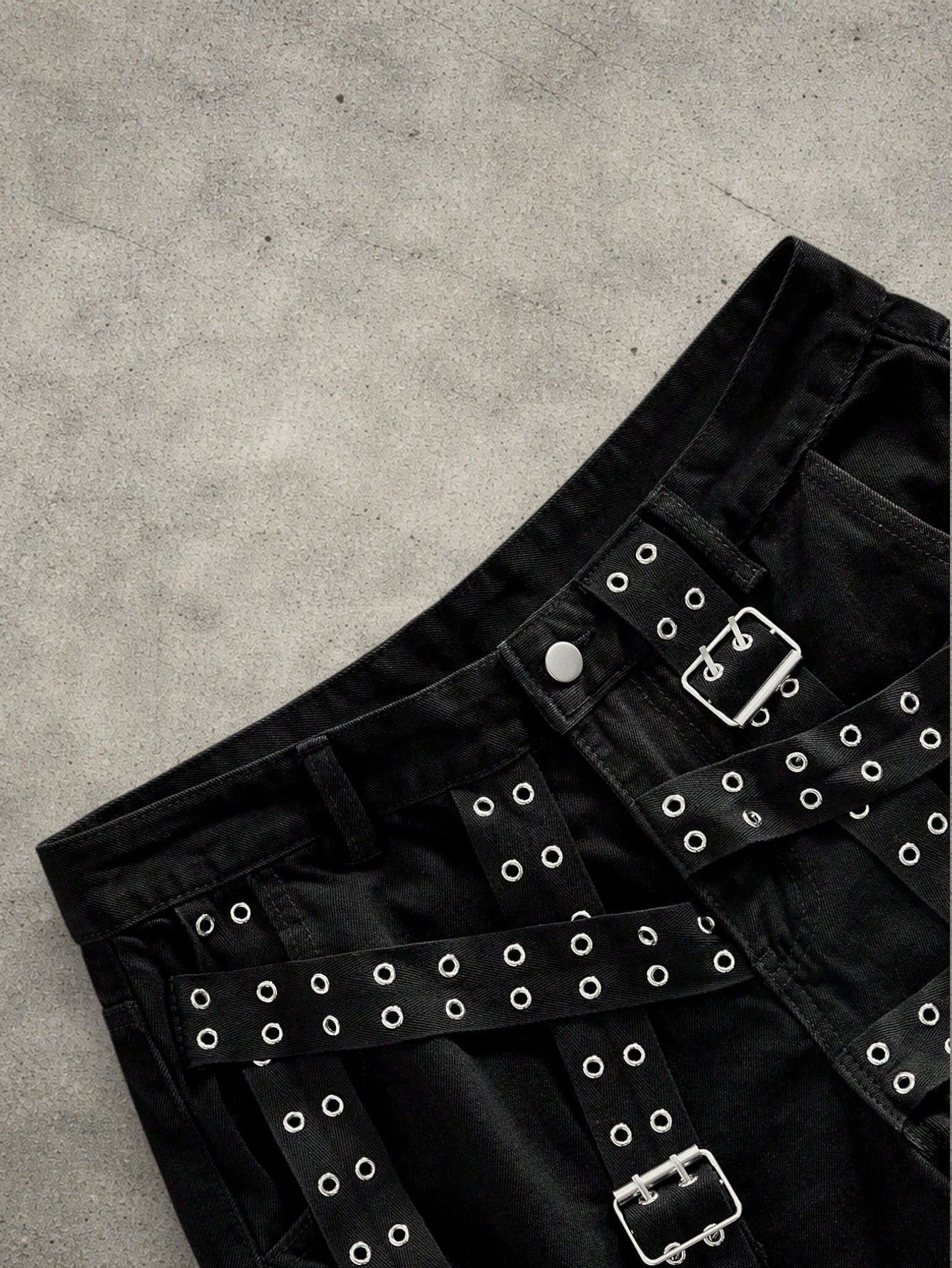 Vintage Opium black shorts Size US 34 / EU 50 - 3 Thumbnail