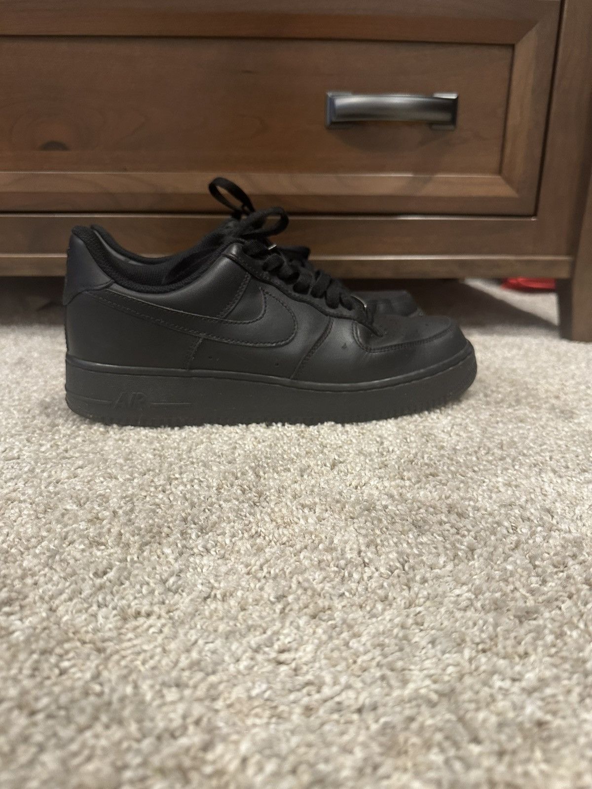 Black nike air force 1s